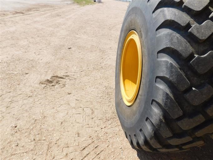 gallery 2014 John Deere 524K High Lift Wheel Loader
