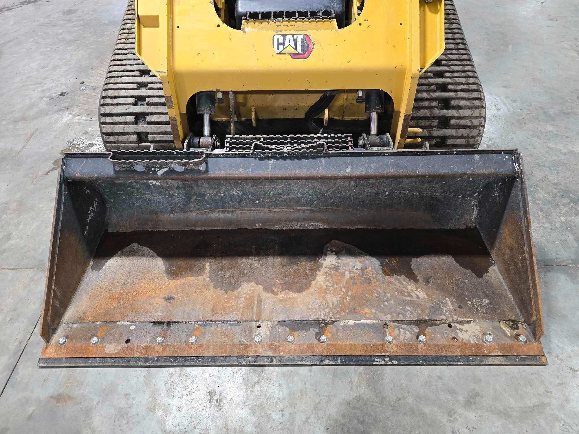 gallery 2022 Caterpillar 299D3 skid steer