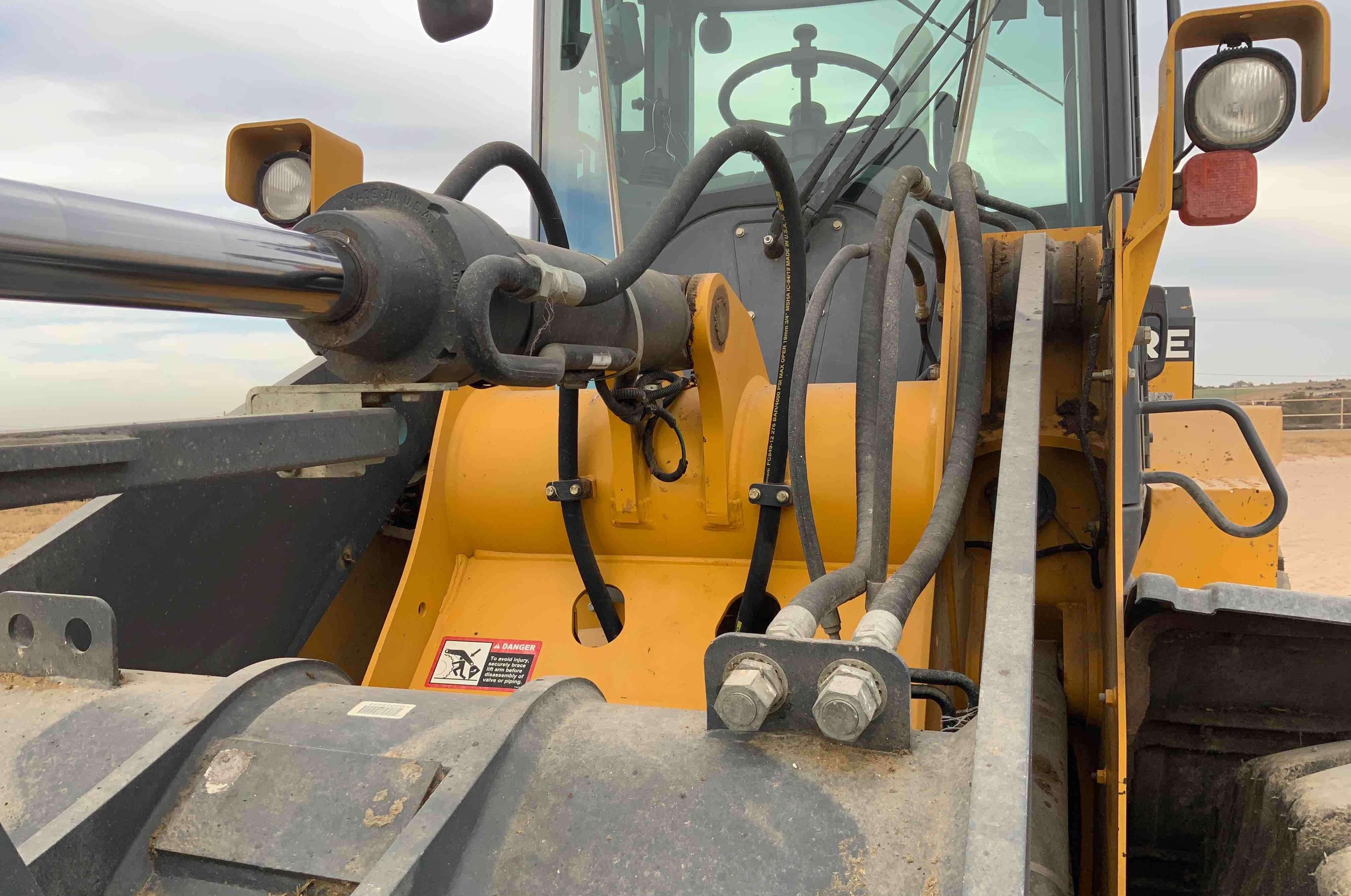 gallery John Deere 444K High Lift Wheel Loader