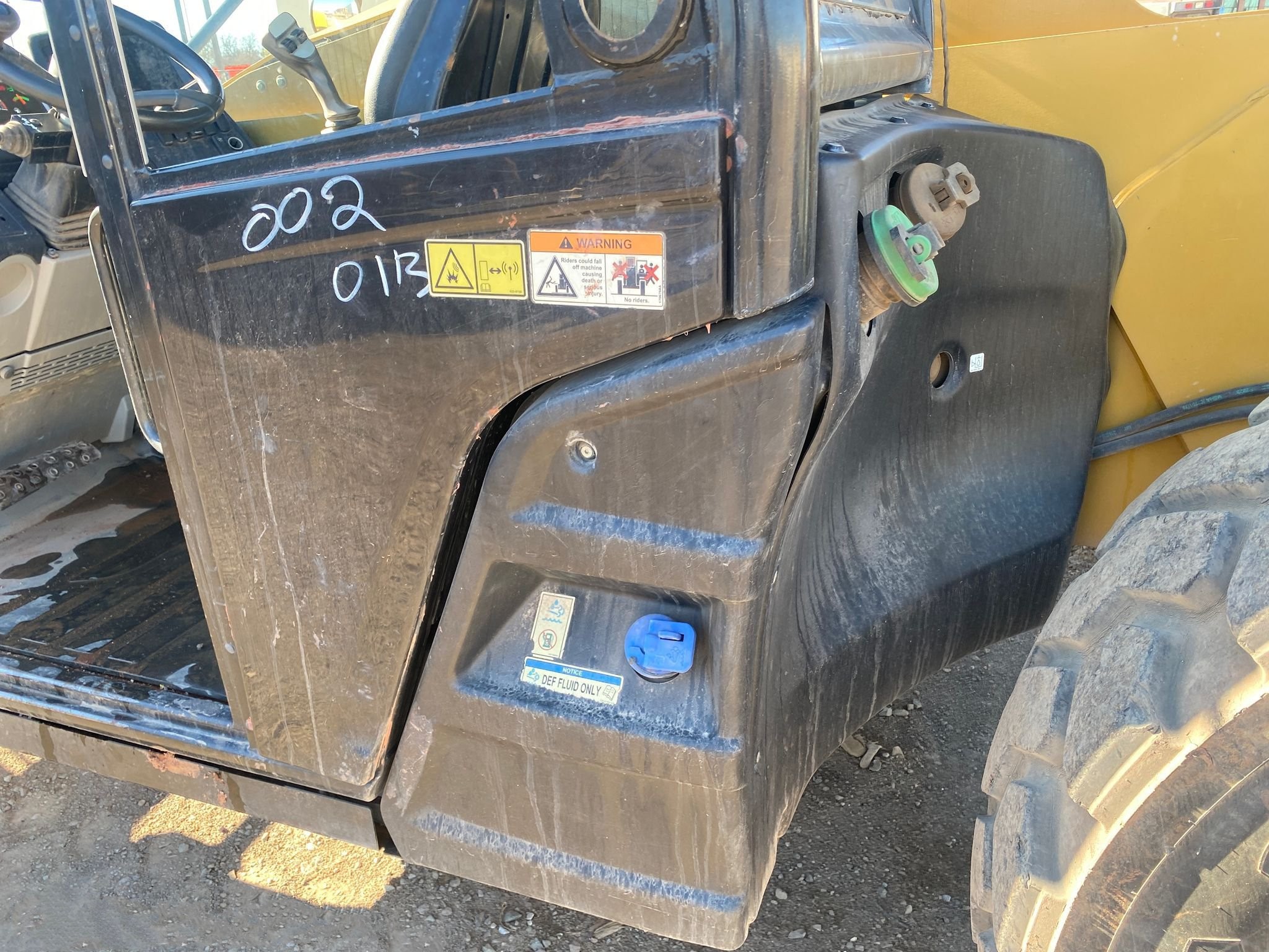 gallery 2017 Caterpillar TL1055D telehandler