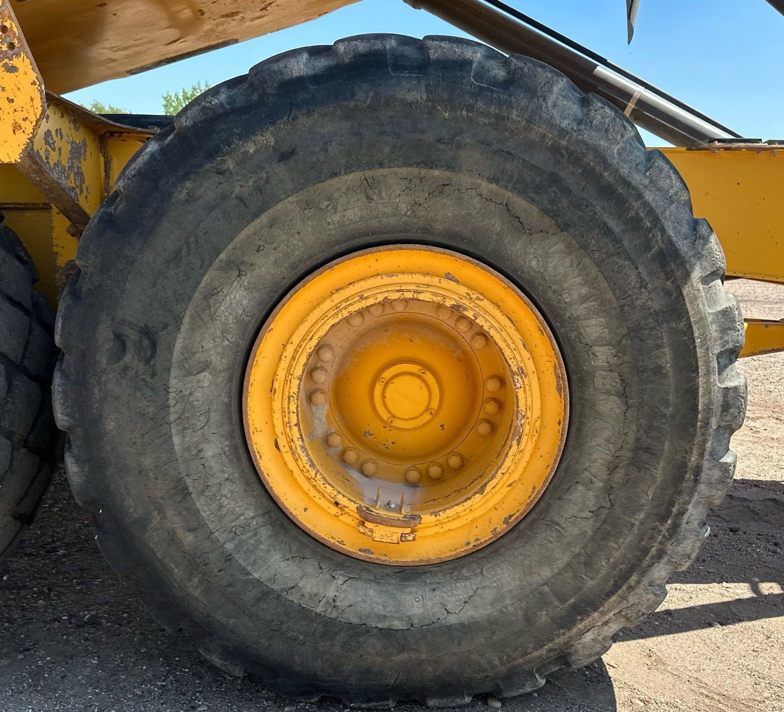 gallery 2011 Volvo A40F haul truck