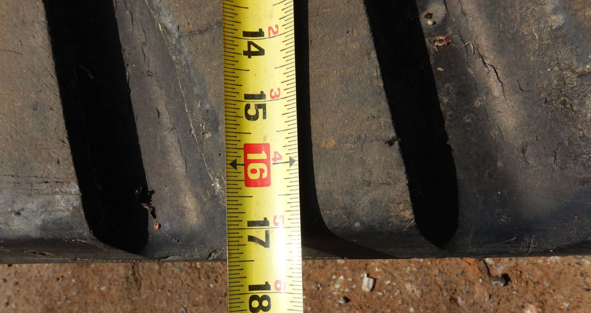 gallery 2004 Ditch Witch HT115 cable plow