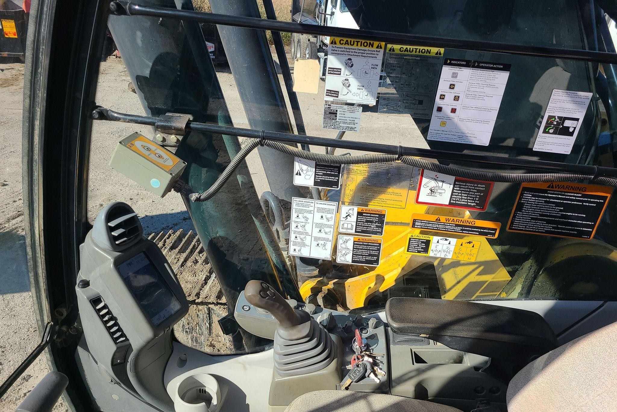 gallery 2014 John Deere 350G LC excavator