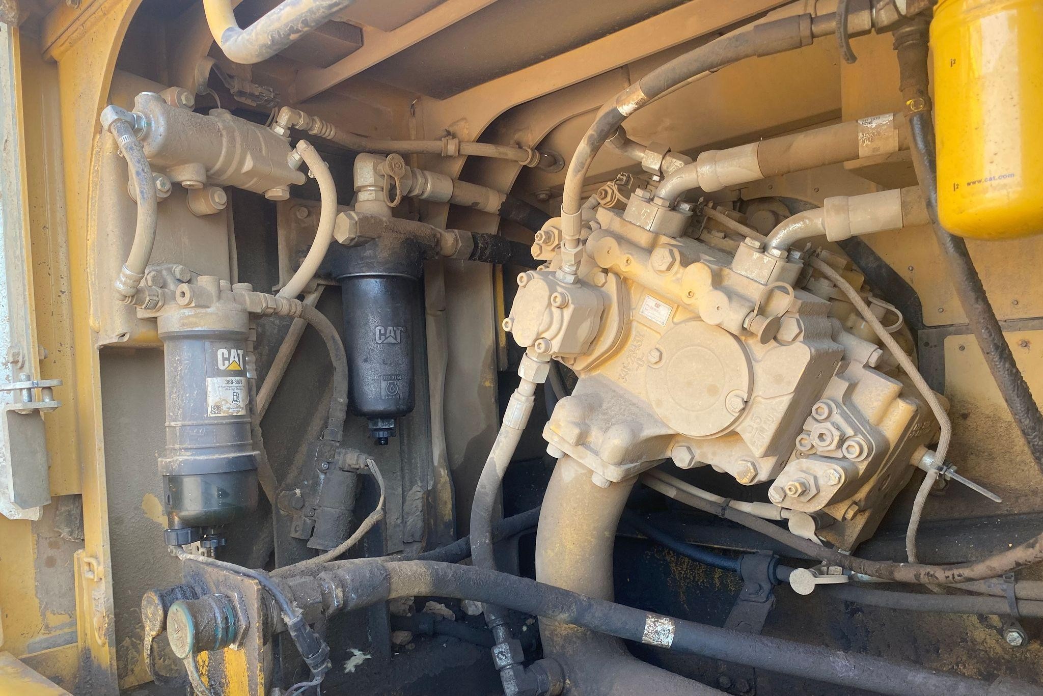 gallery 2012 Caterpillar 329E L excavator