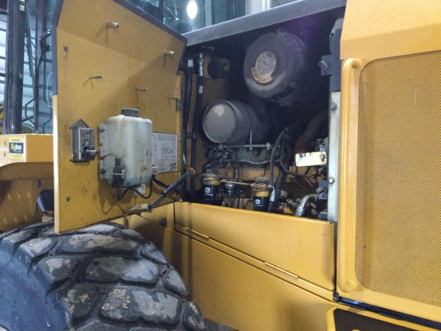 gallery 2009 John Deere 524K High Lift Wheel Loader