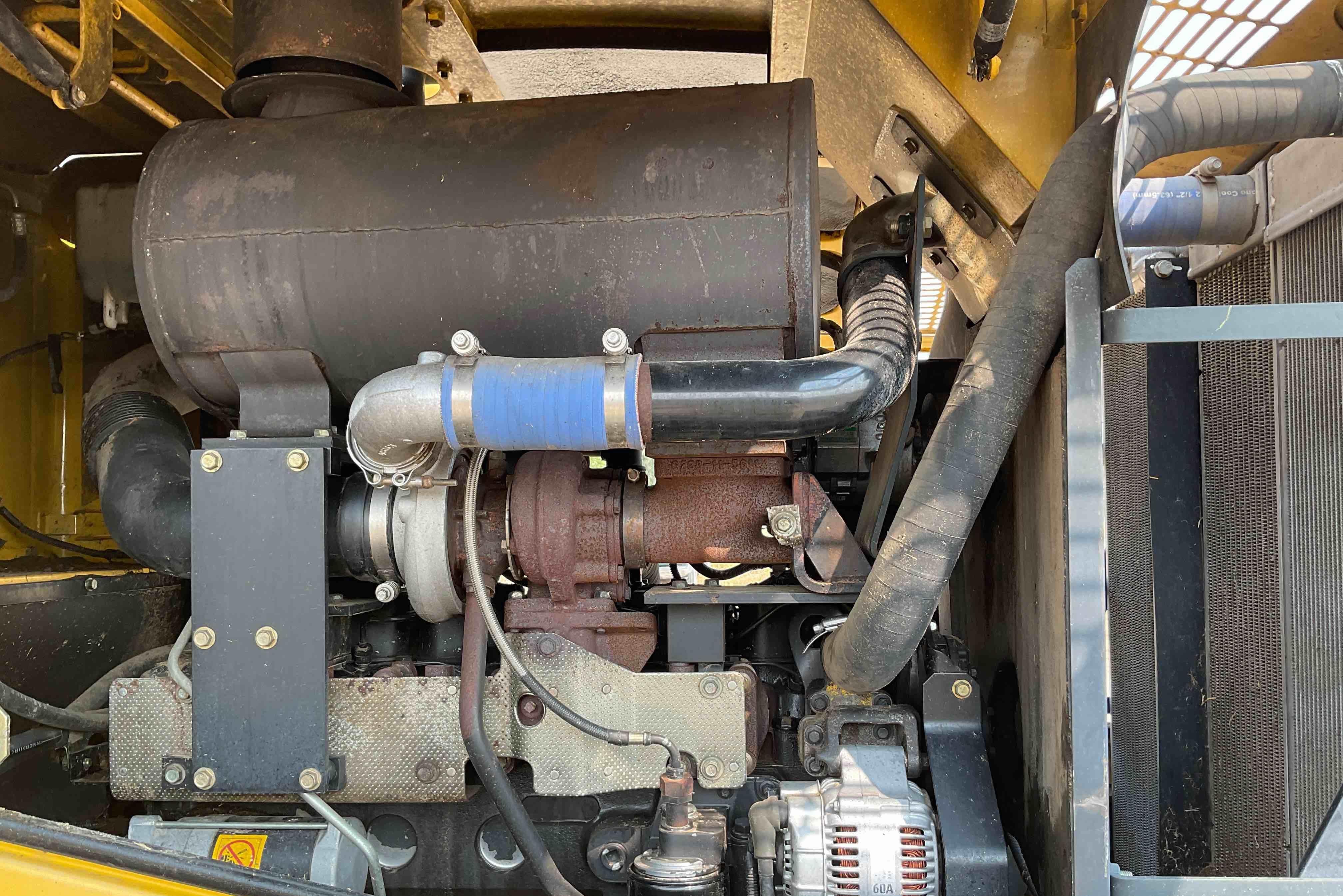 gallery 2008 Komatsu WA320-5L Wheel Loader W/Grapple