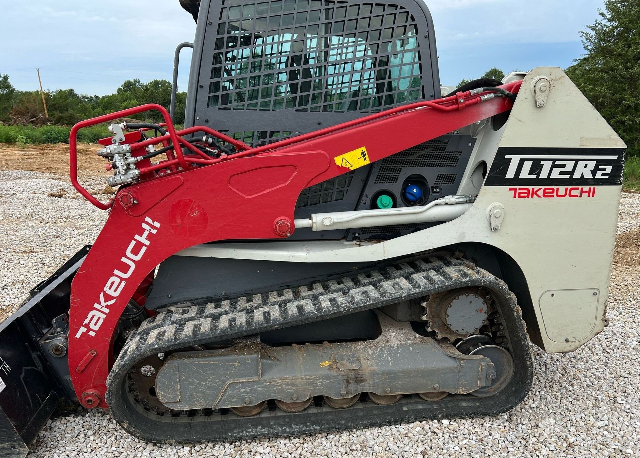 gallery 2020 Takeuchi TL12R2 tracked skid steer loader