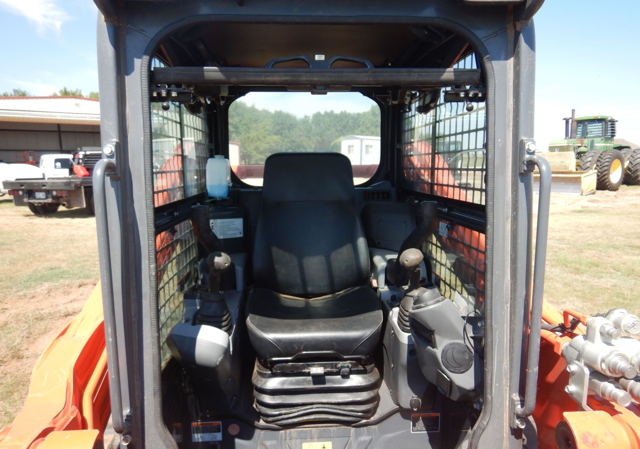 gallery 2021 Kubota SVL75-2  tracked skid steer loader