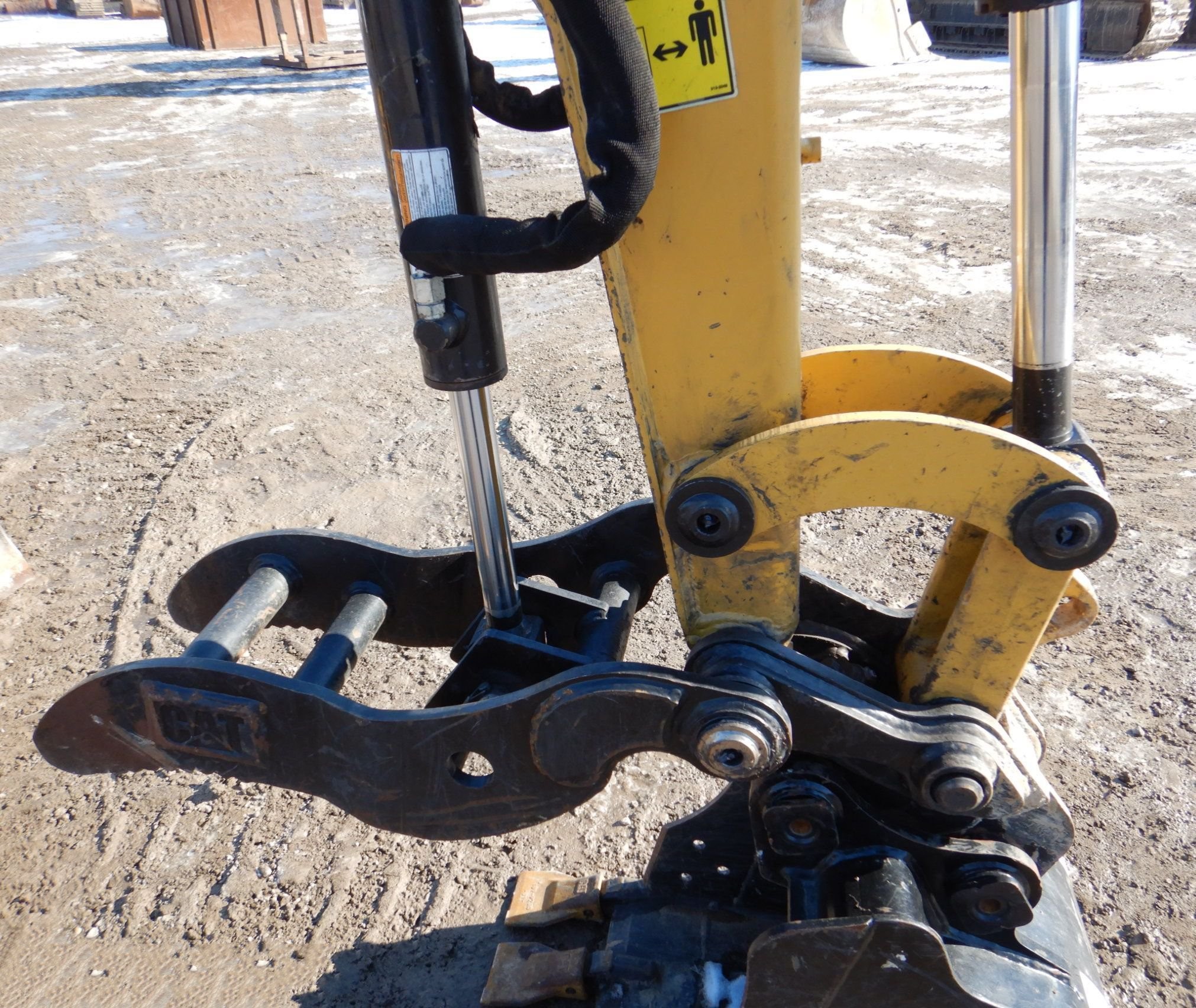 gallery 2016 Caterpillar 304E2 CR mini excavator