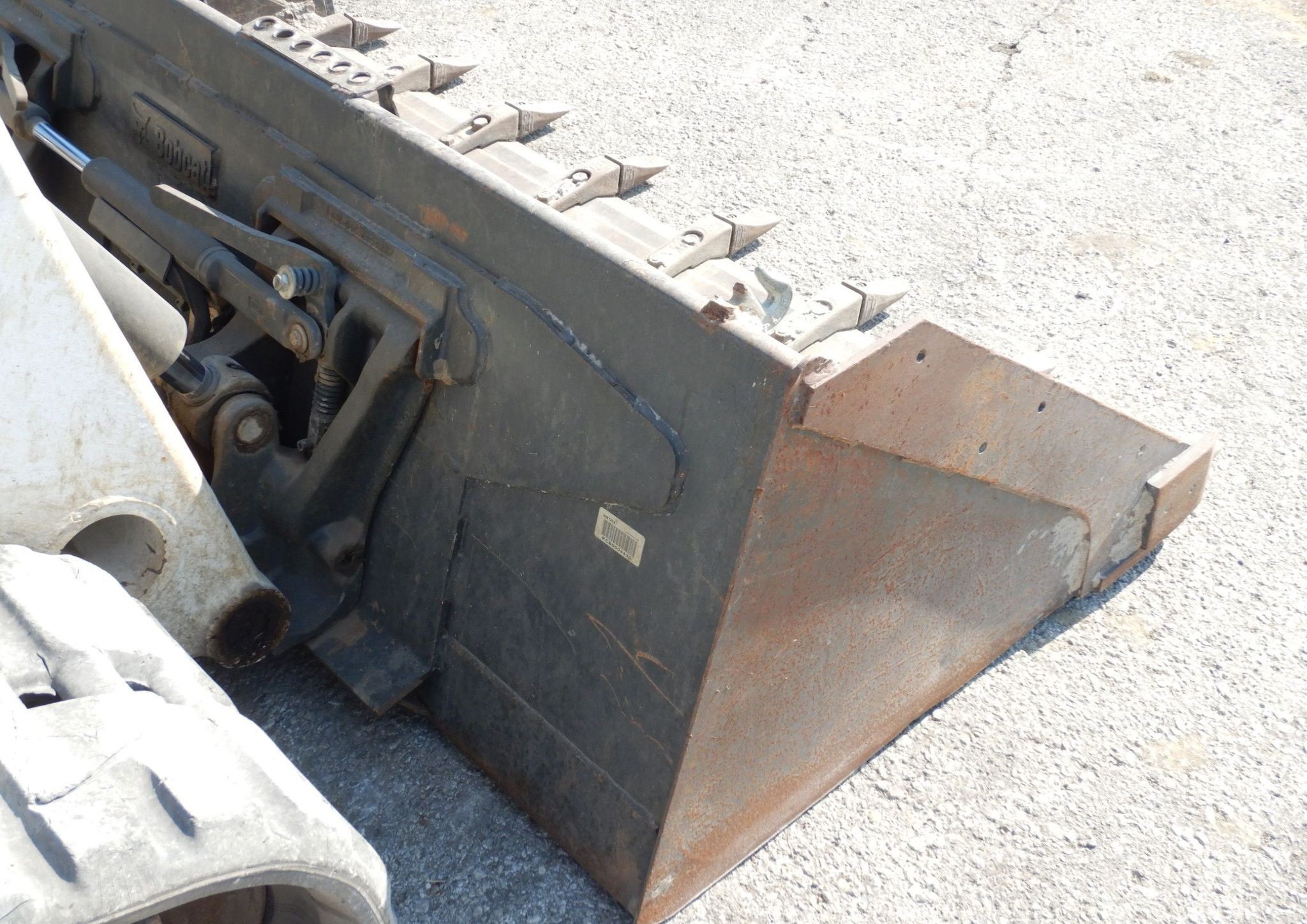 gallery 2020 Loader Bobcat T76 Skid Steer