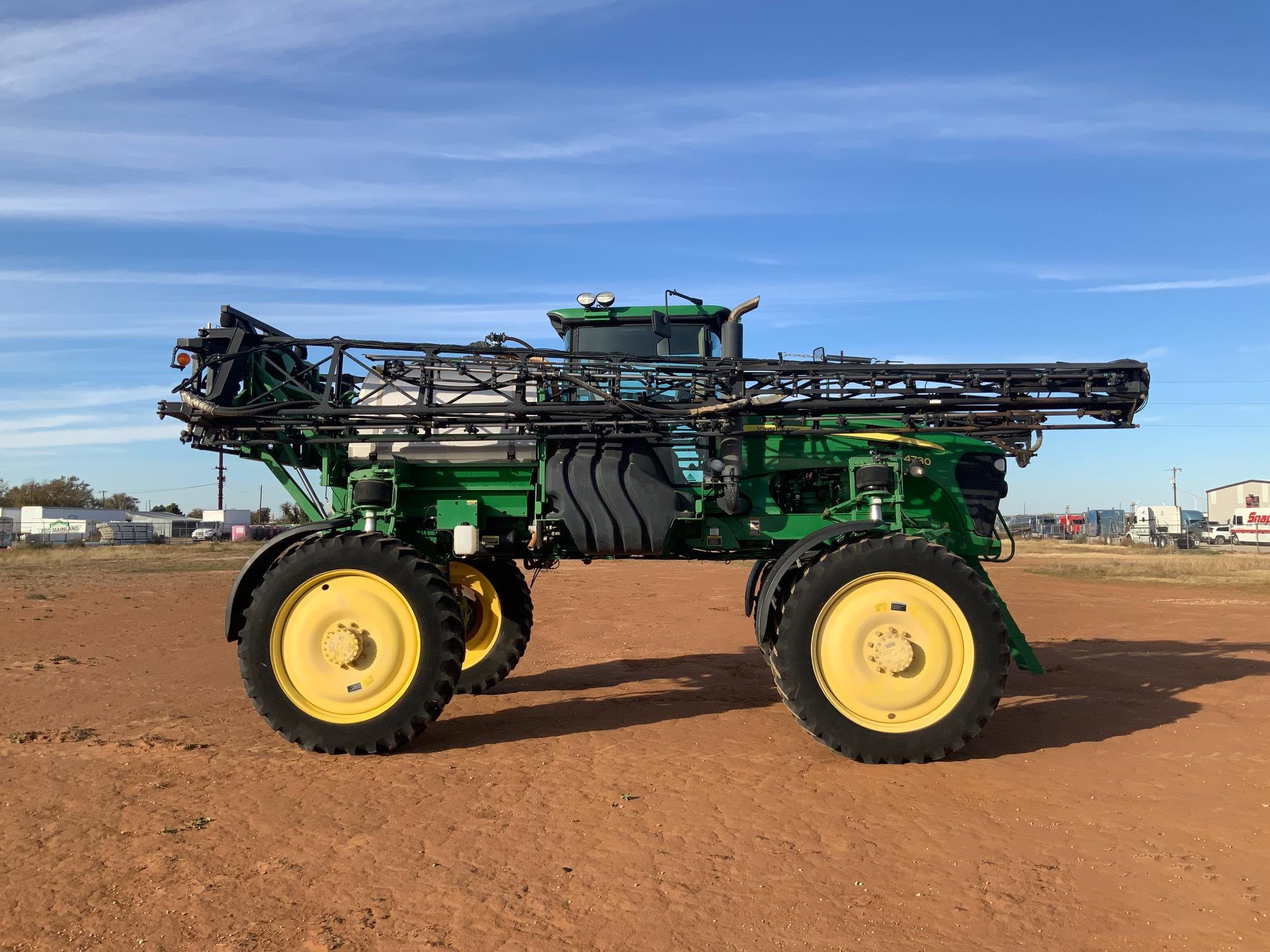 gallery 2011 John Deere 4730 Self-Propelled Sprayer