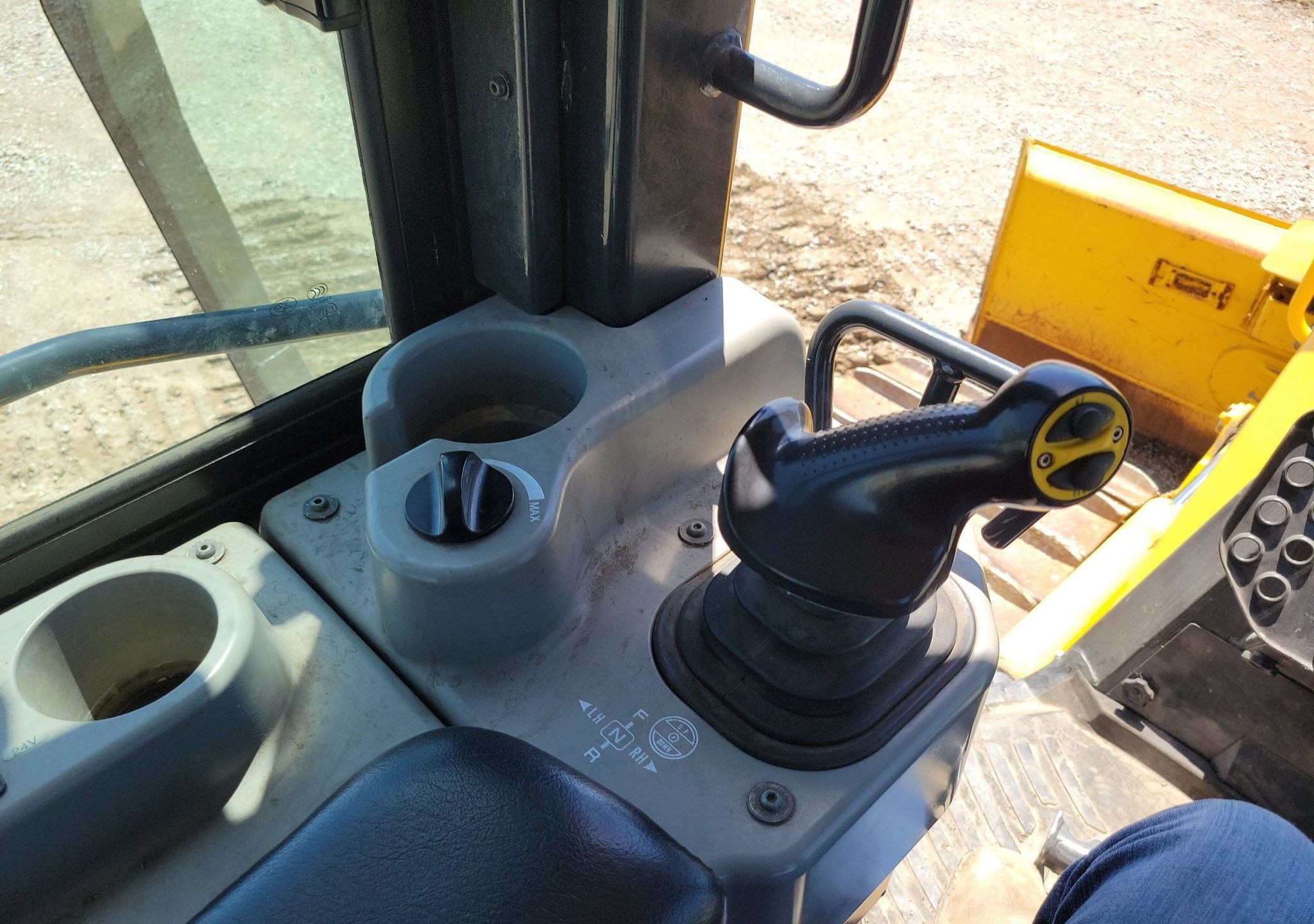 gallery 2020 Komatsu D39PX-24 dozer