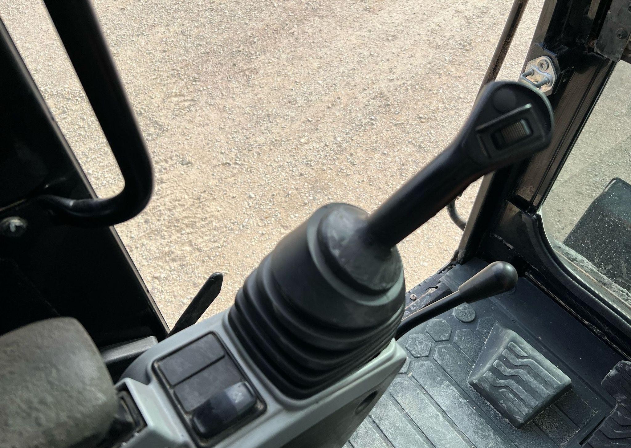 gallery 2016 Caterpillar 308E2 CR mini excavator