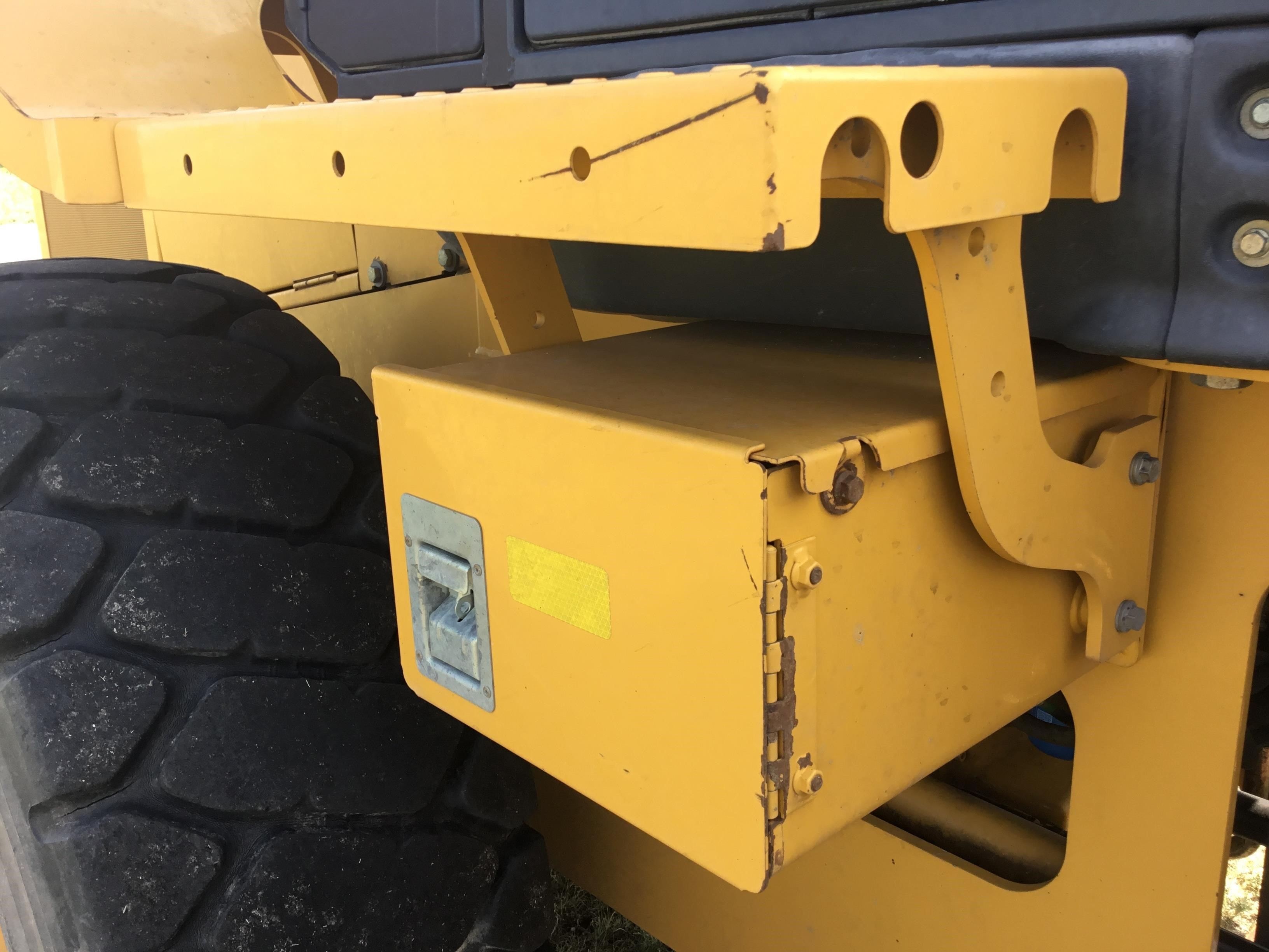 gallery 2010 John Deere 544K High Lift Wheel Loader WGrapple