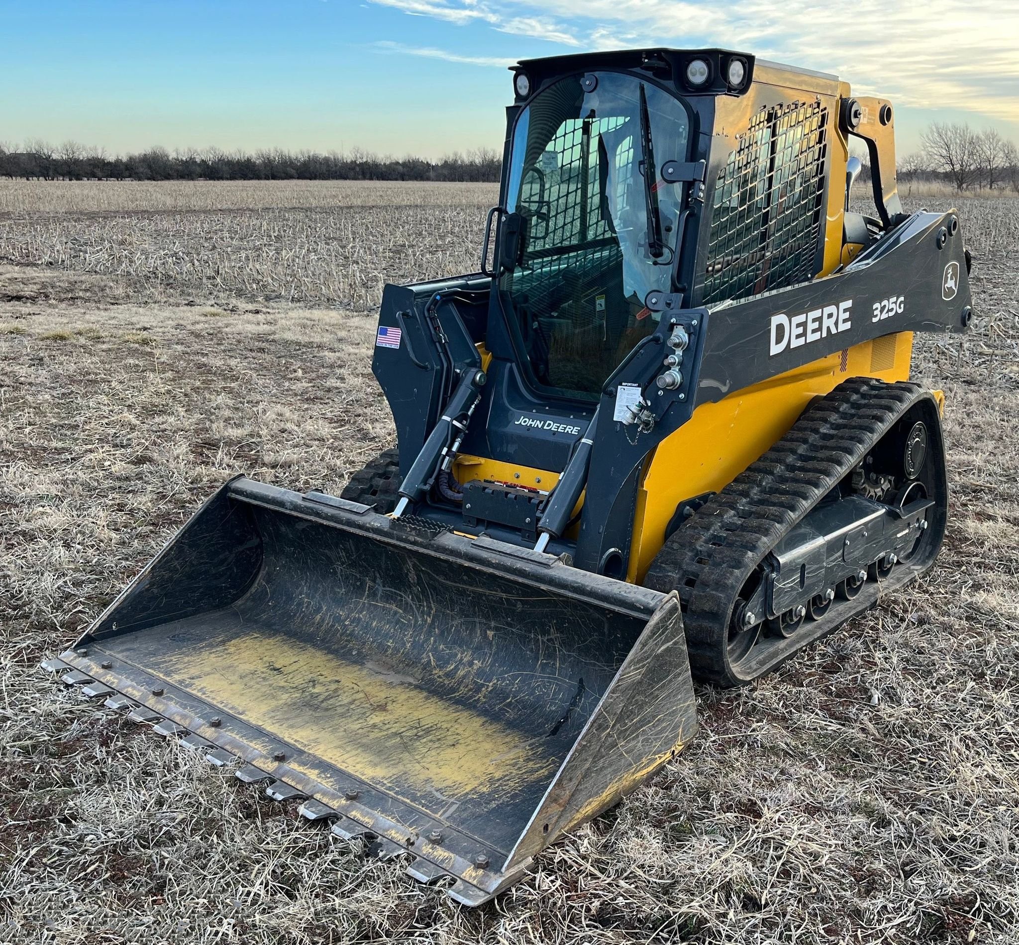 gallery 2019 John Deere 325G tracked skid steer loader