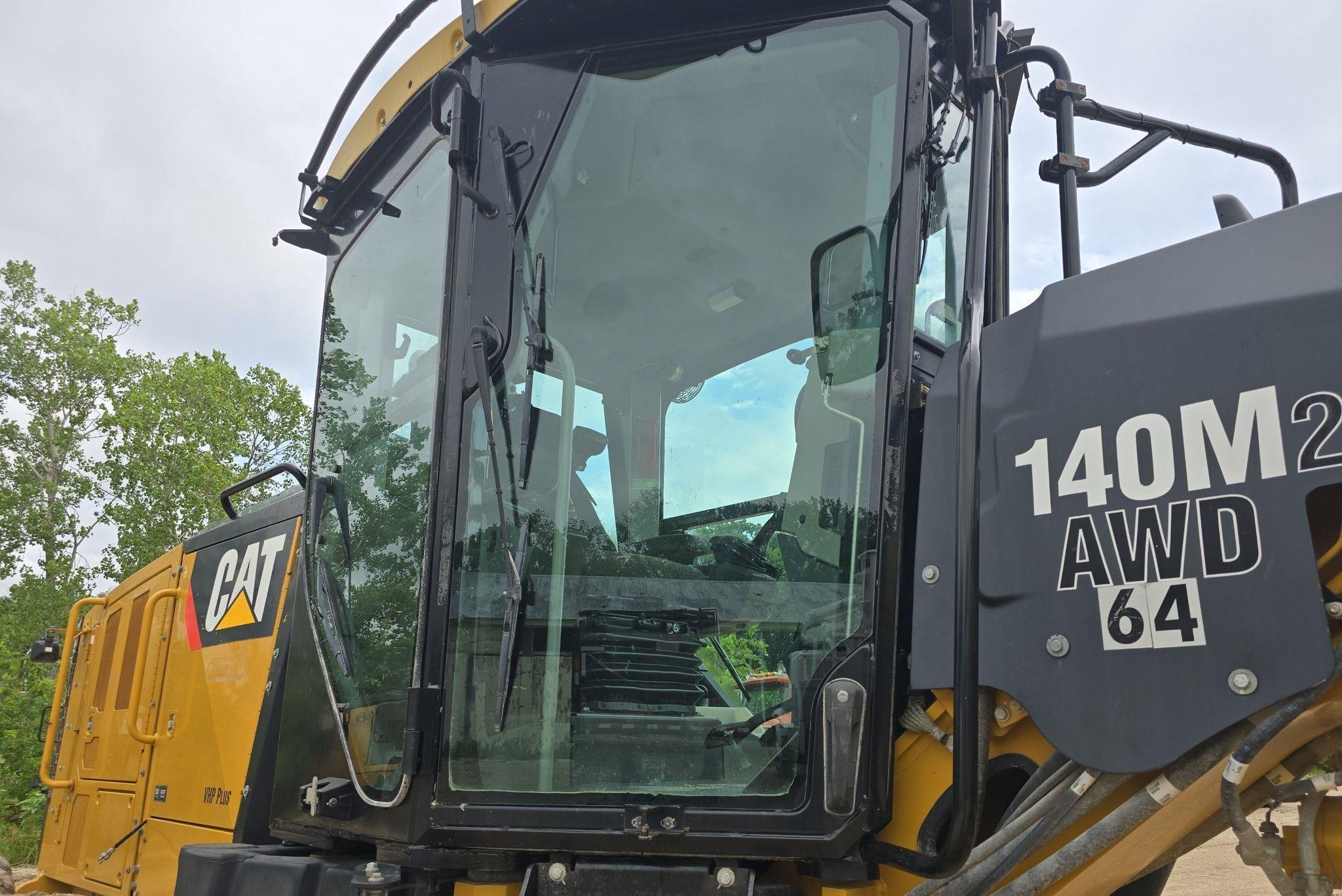 gallery 2012 Caterpillar 140M2 motor grader