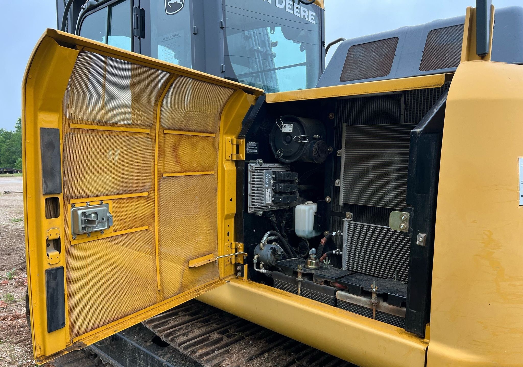 gallery 2014 John Deere 130G excavator