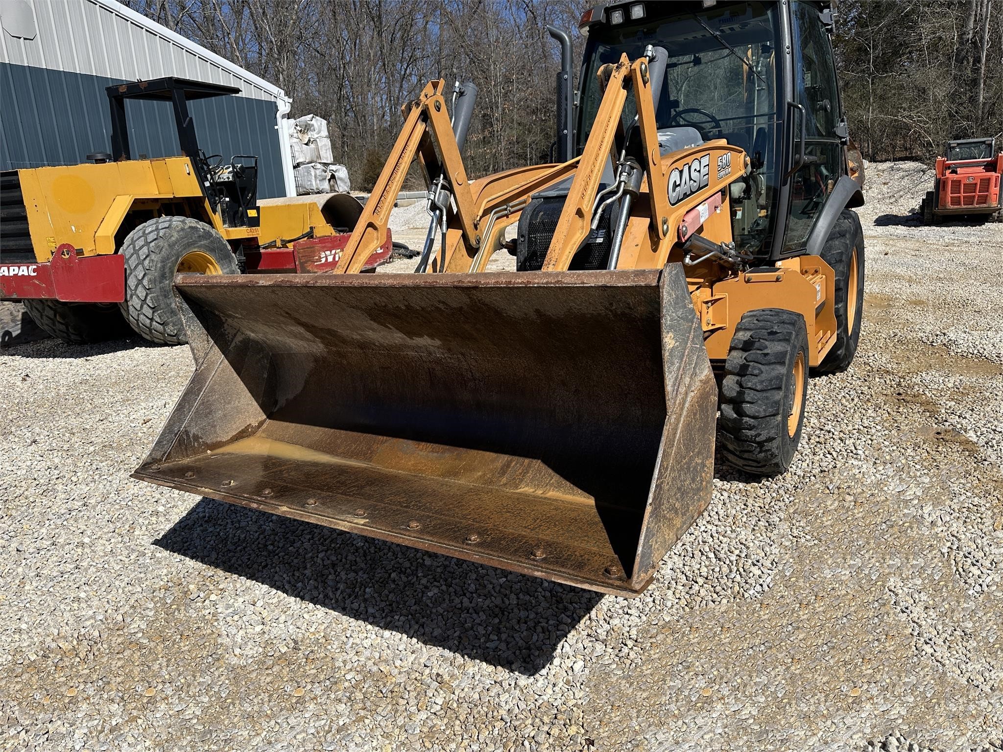 gallery 2018 CASE 580SN Backhoe