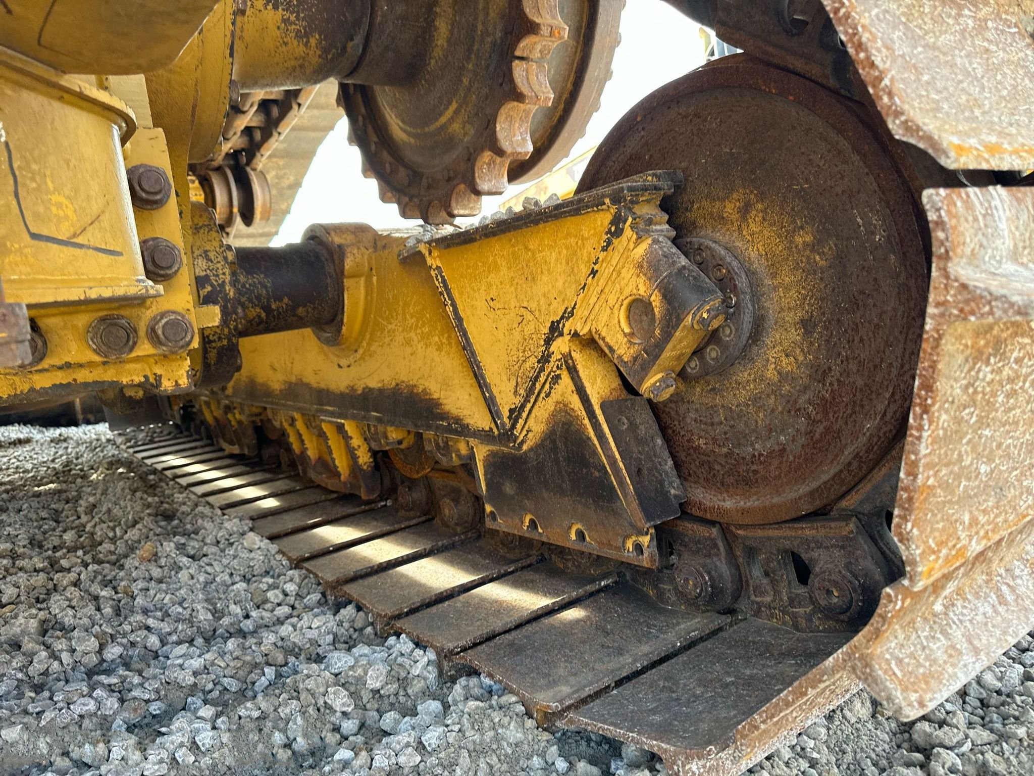 gallery 2014 Caterpillar D6T LGP dozer