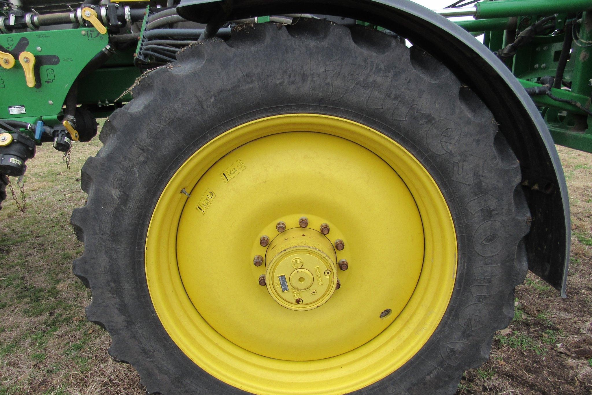 gallery 2014 John Deere R4038 self-propelled sprayer