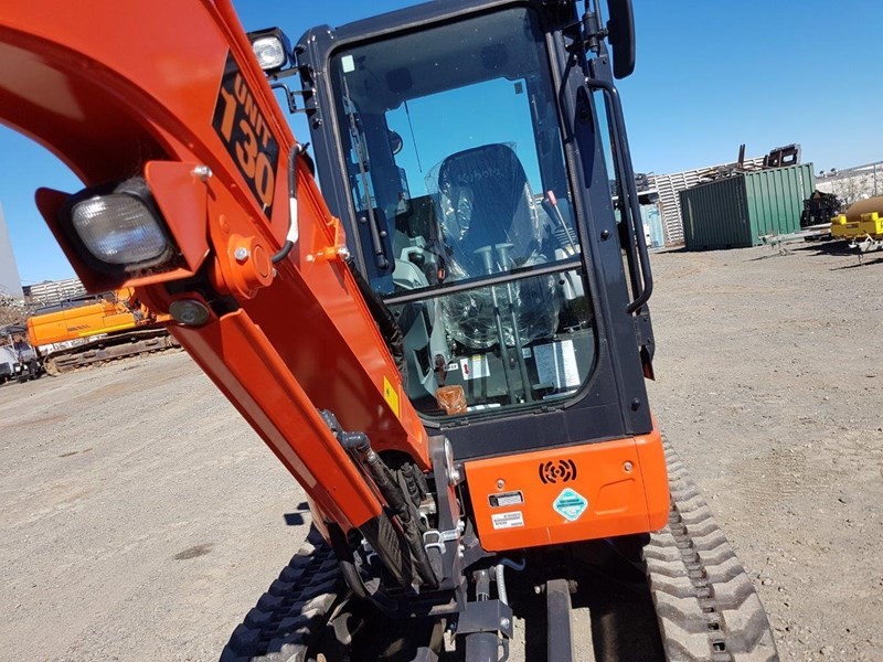 gallery 2017 KUBOTA U35-4R3