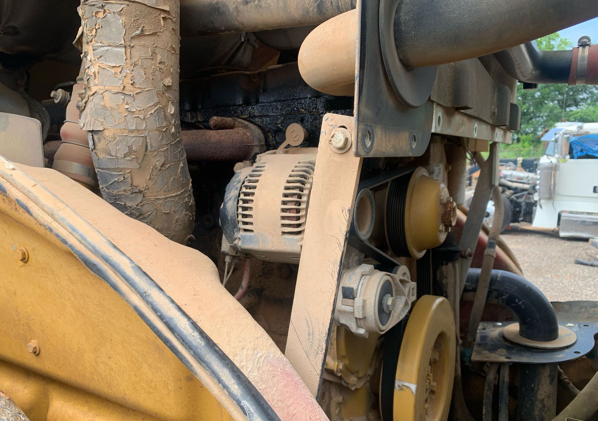 gallery 2008 Caterpillar CS56 single drum vibratory roller