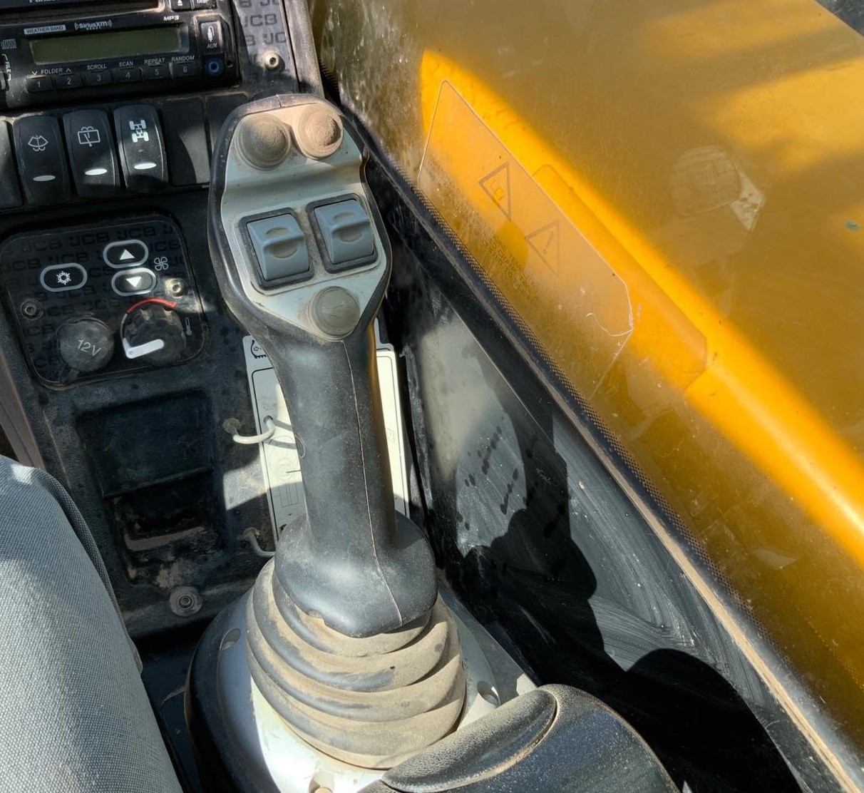 gallery 2017 Jcb 560-80AGS 4x4x4 Telehandler