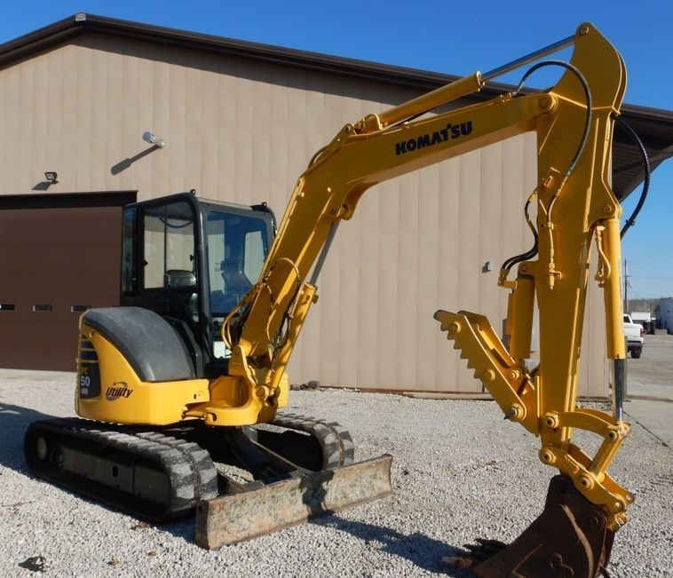 gallery 2006 Komatsu PC50MR-2 mini excavator