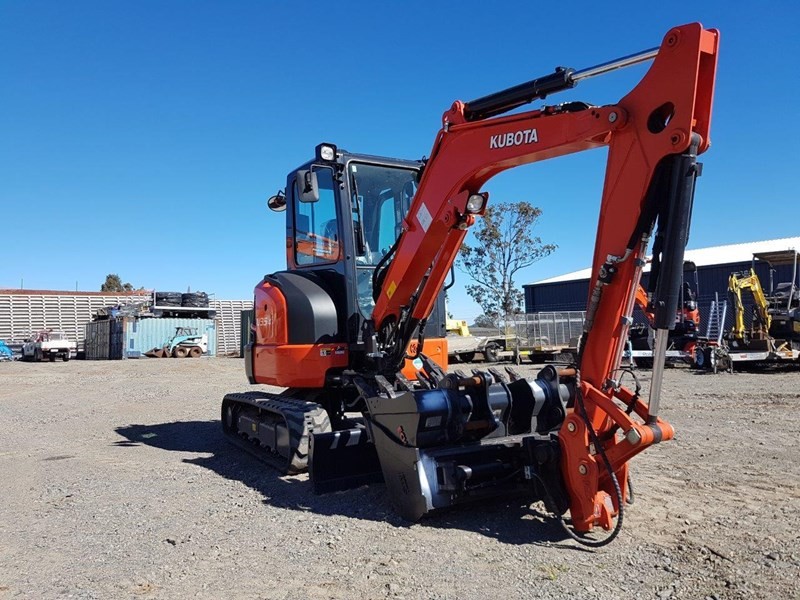 gallery 2017 KUBOTA U35-4R3