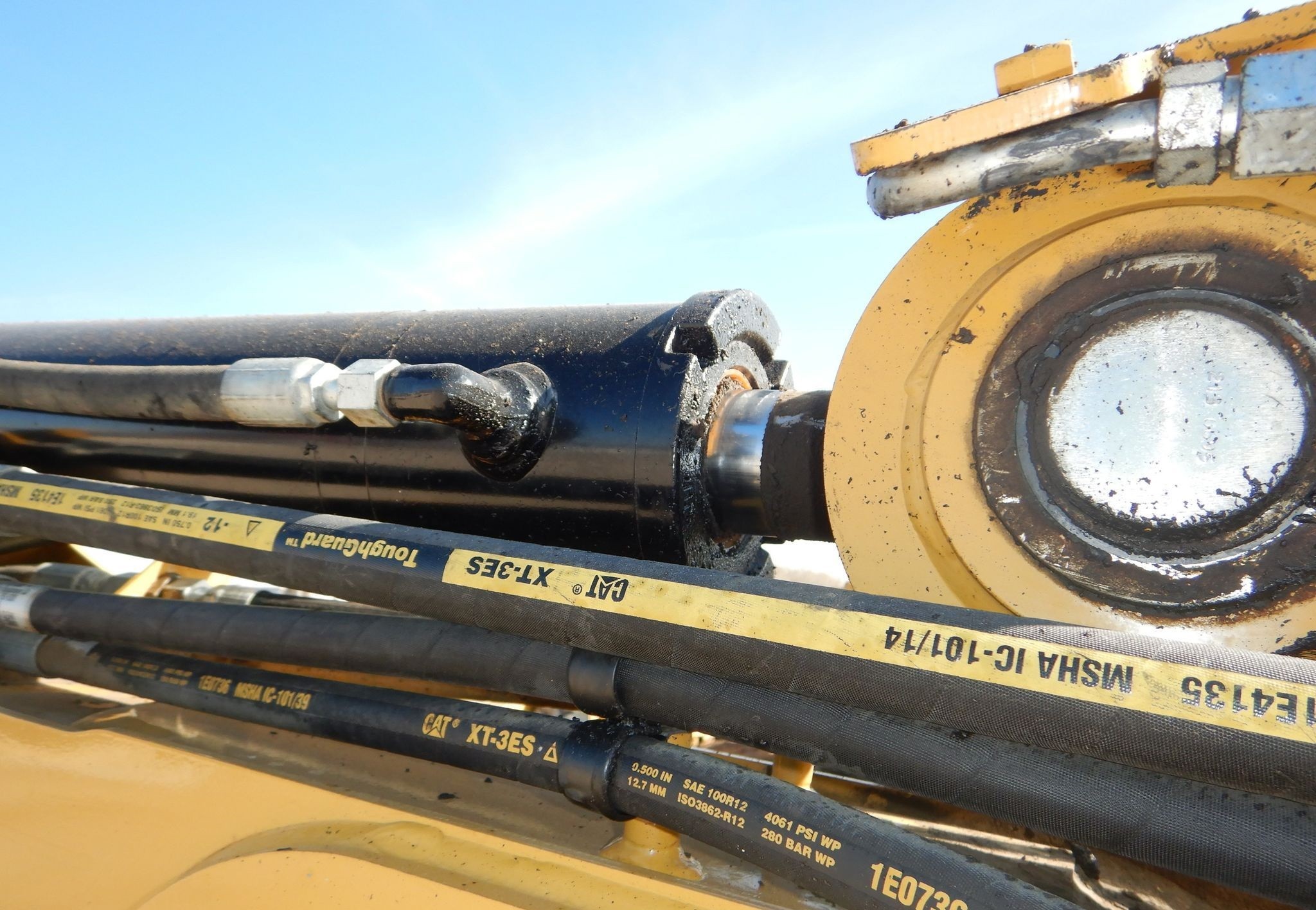 gallery 2014 Caterpillar 420F IT backhoe