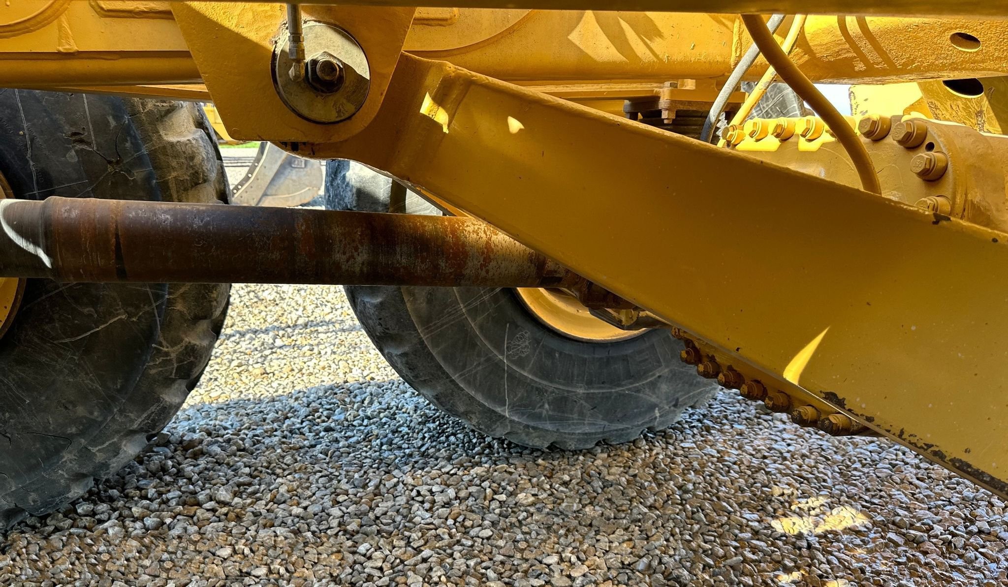 gallery 2013 Caterpillar 735B haul truck