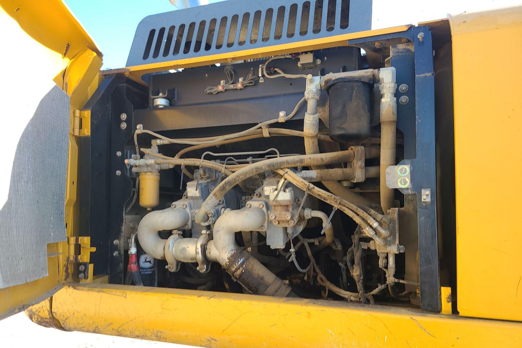 gallery 2014 John Deere 350G LC excavator
