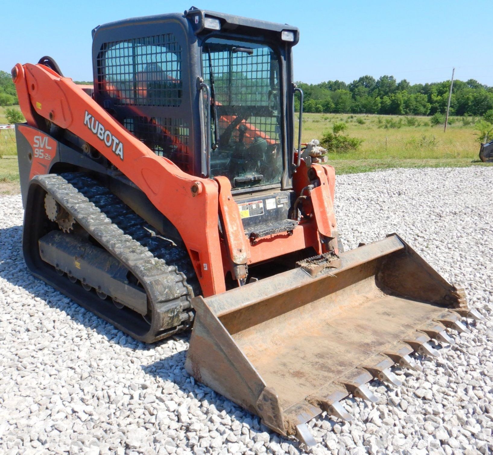 gallery 2020 Kubota SVL95-2S tracked skid steer loader