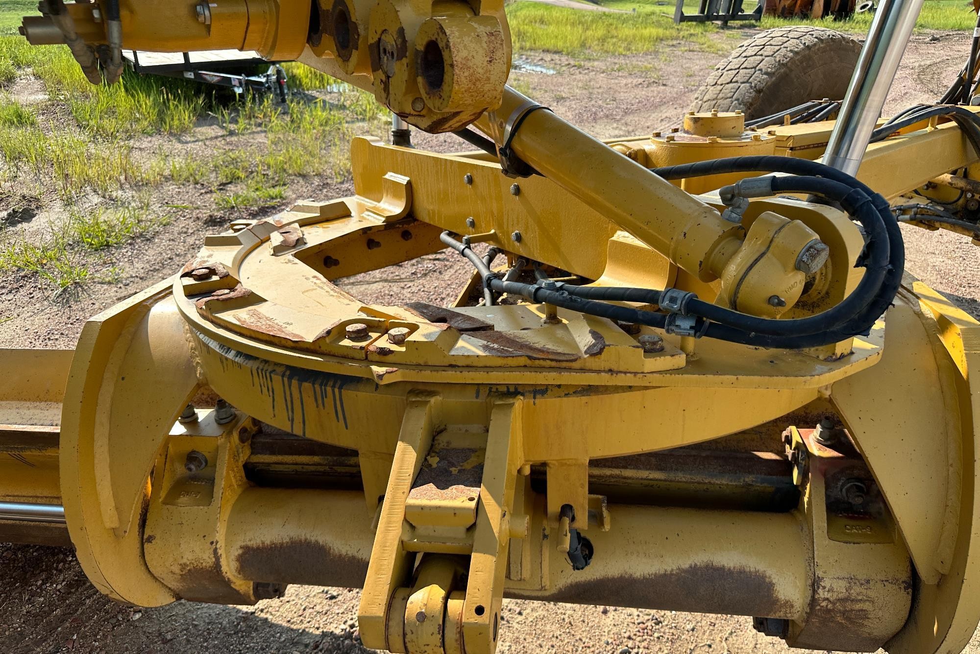 gallery 2014 Caterpillar 140M2 VHP Plus Motor Grader