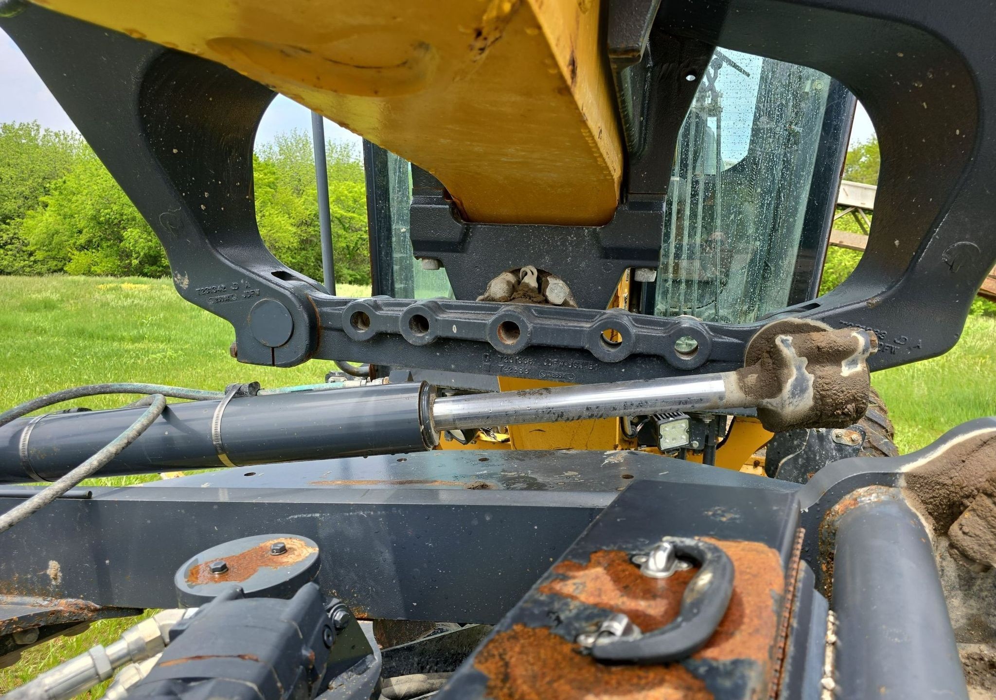 gallery 2013 John Deere 770G motor grader