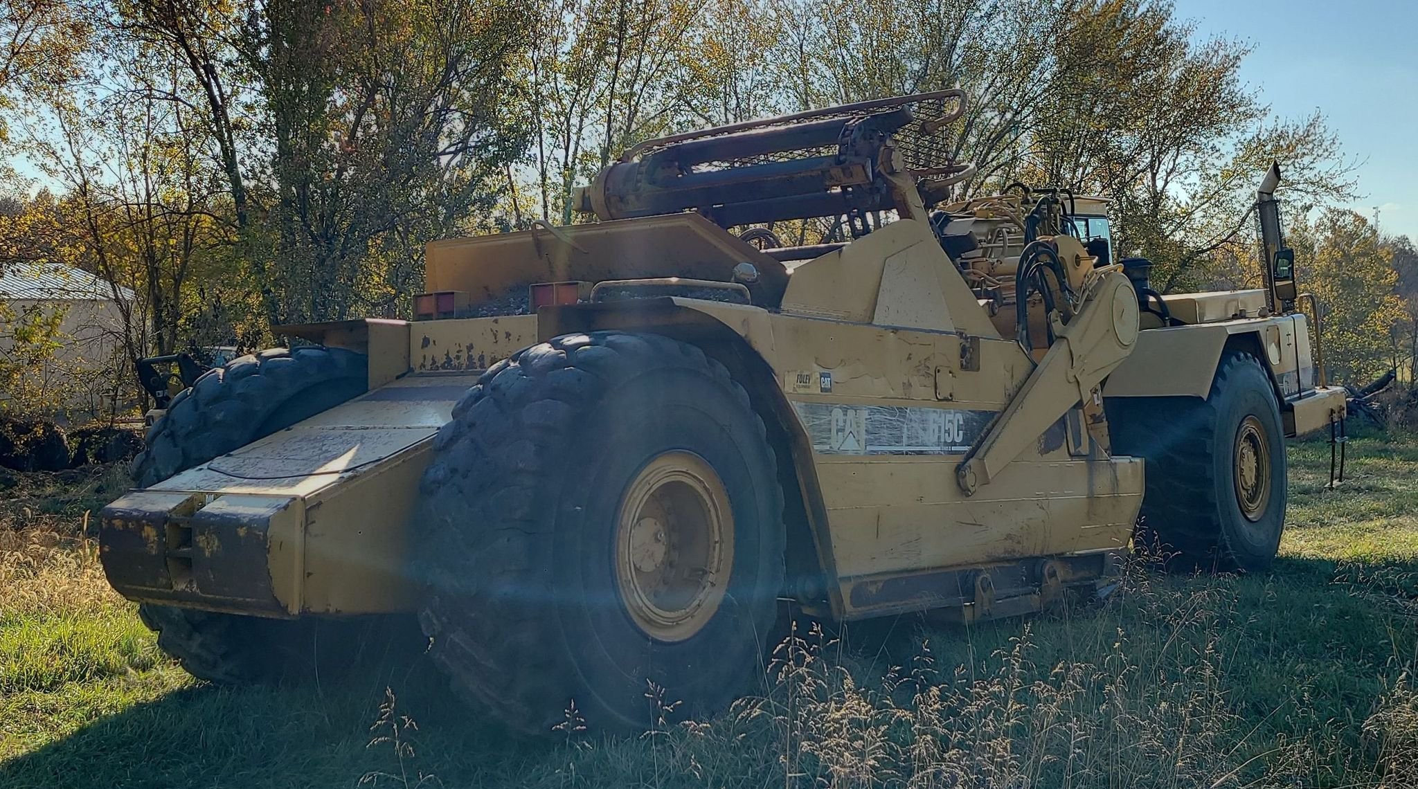 gallery 2006 Caterpillar 615C Series II elevating scraper