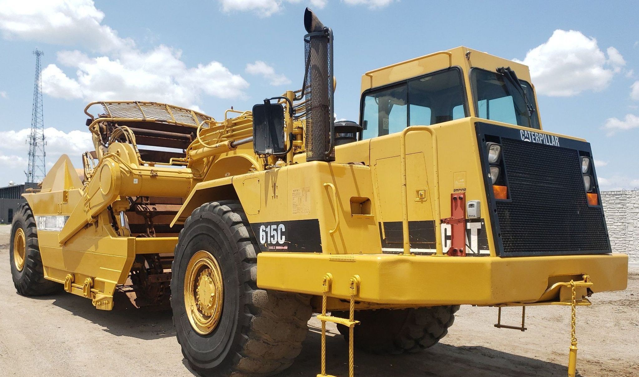 gallery 2006 Caterpillar 615C elevating scraper