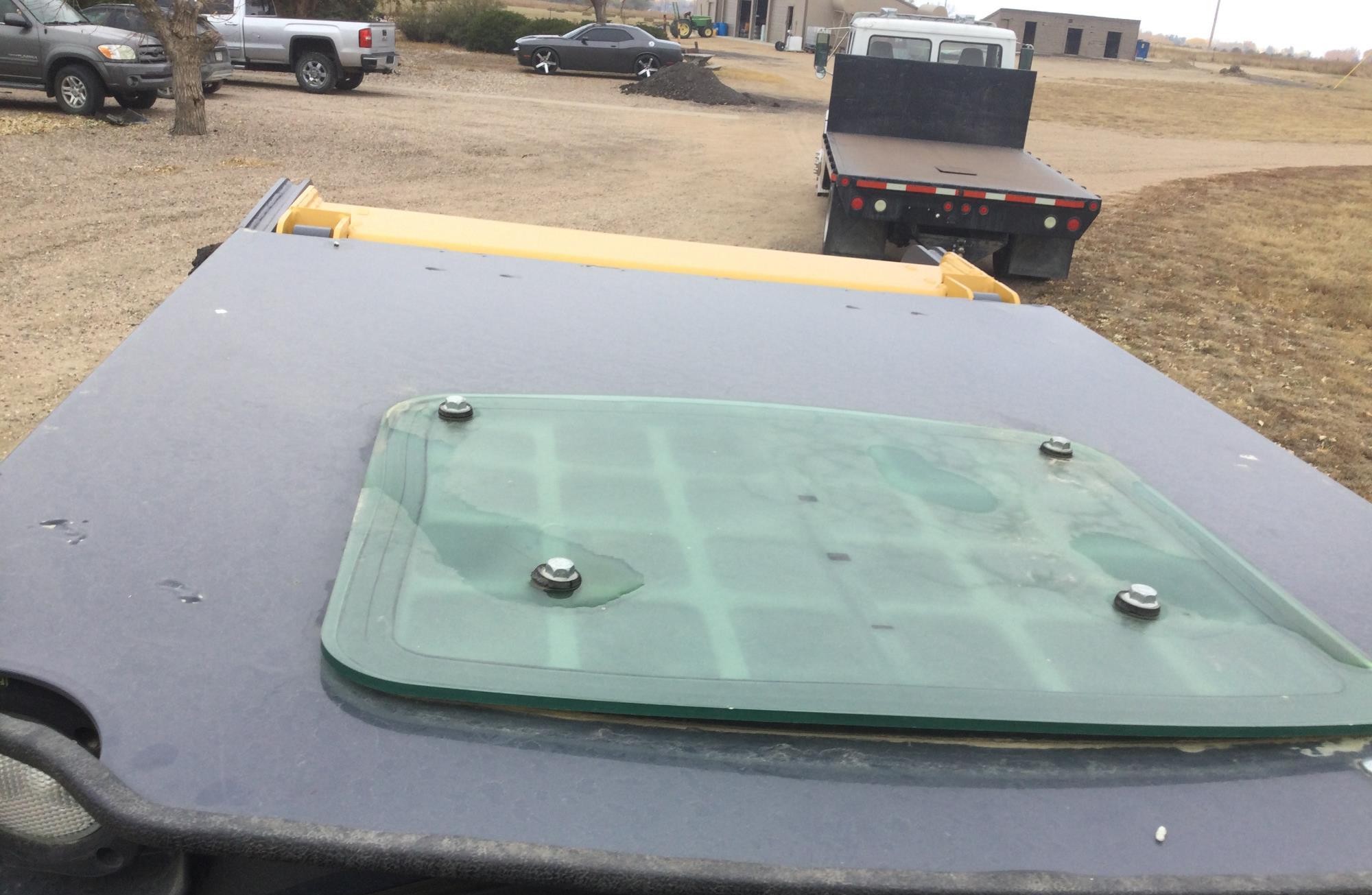 gallery 2018 John Deere 331G Skid Steer