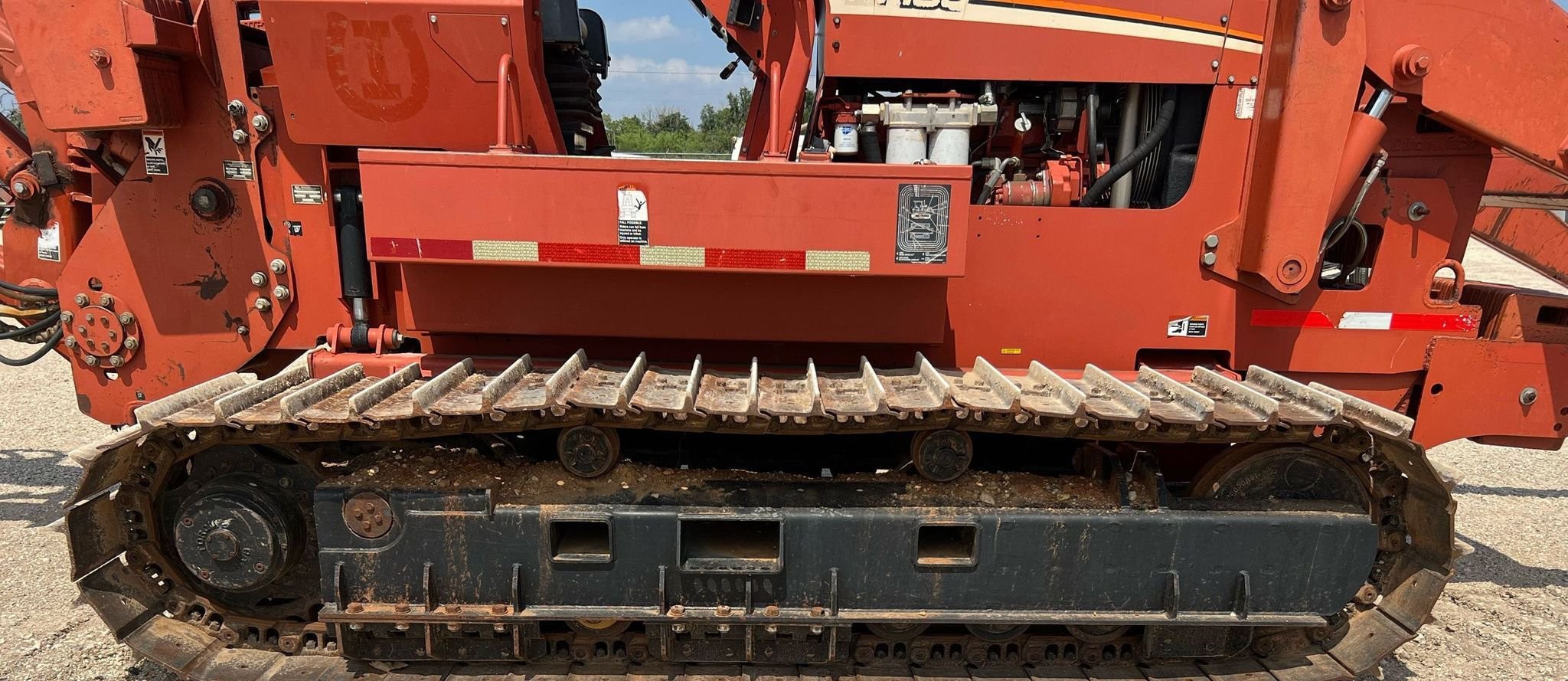 gallery 2006 Ditch Witch HT185 cable plow