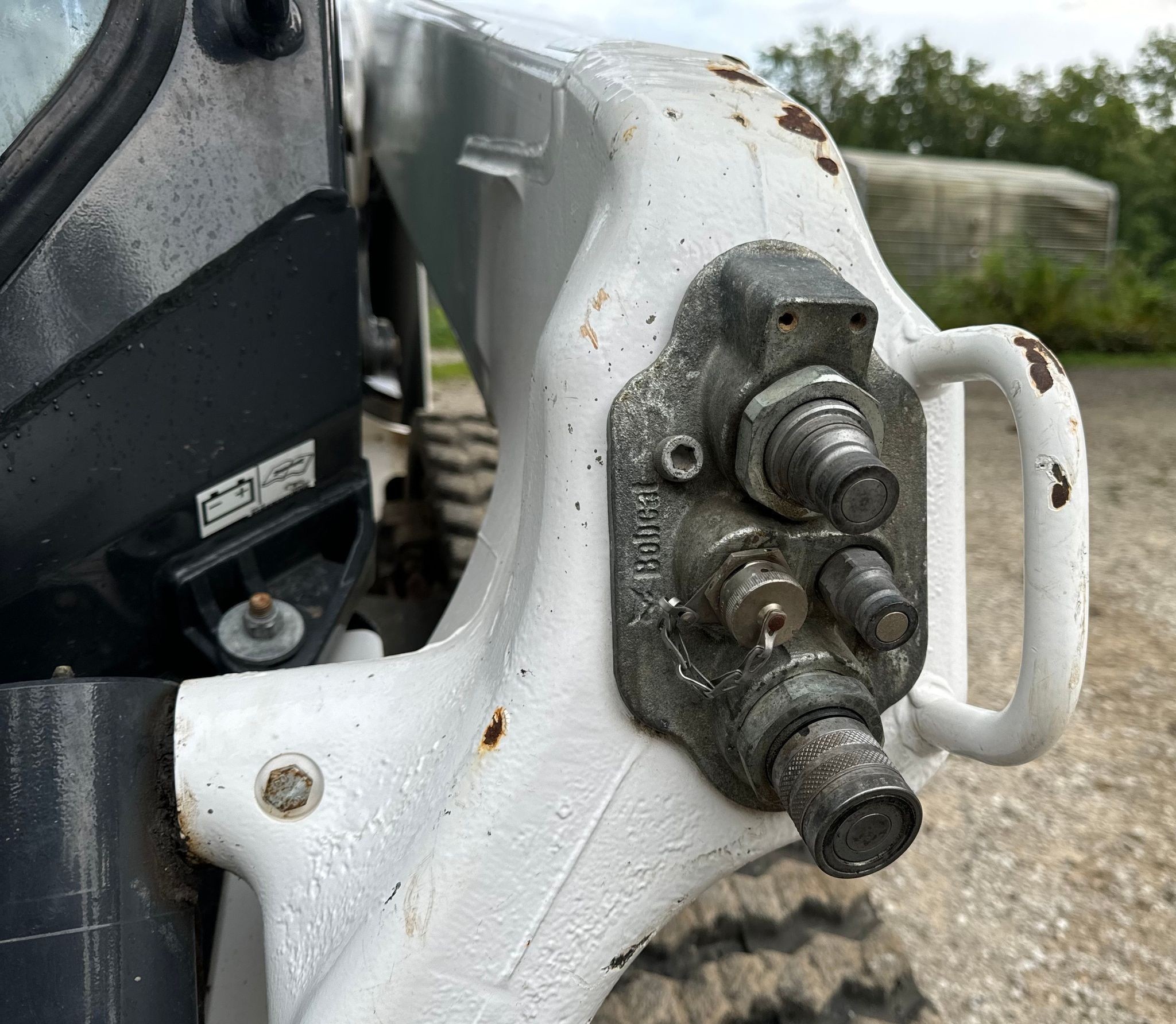 gallery 2022 Bobcat T76 R-Series tracked skid steer loader