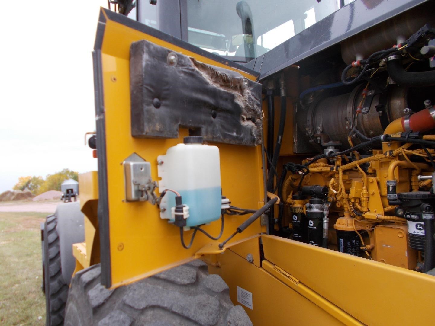 gallery 2015 John Deere 544K Wheel Loader