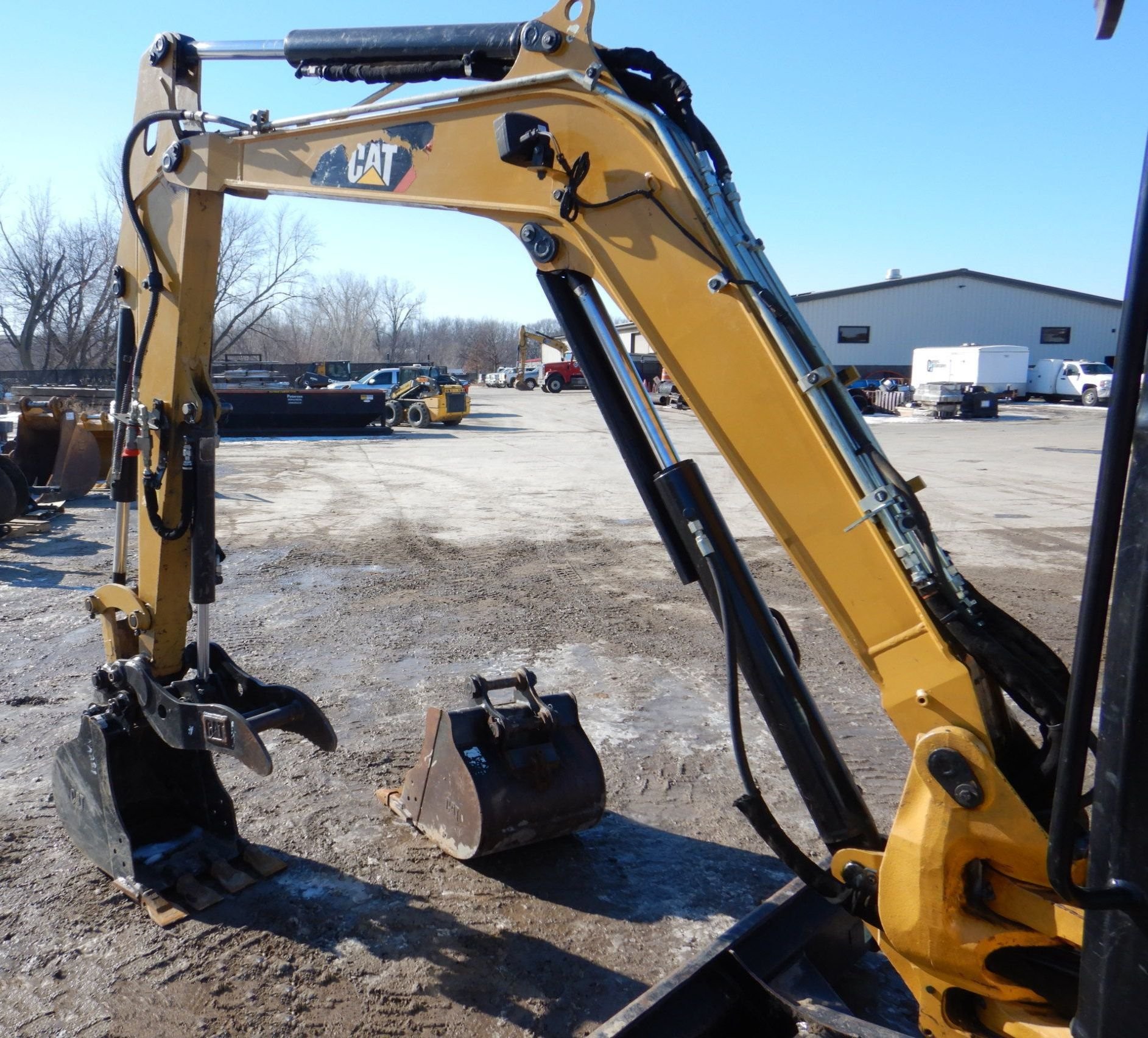 gallery 2016 Caterpillar 304E2 CR mini excavator