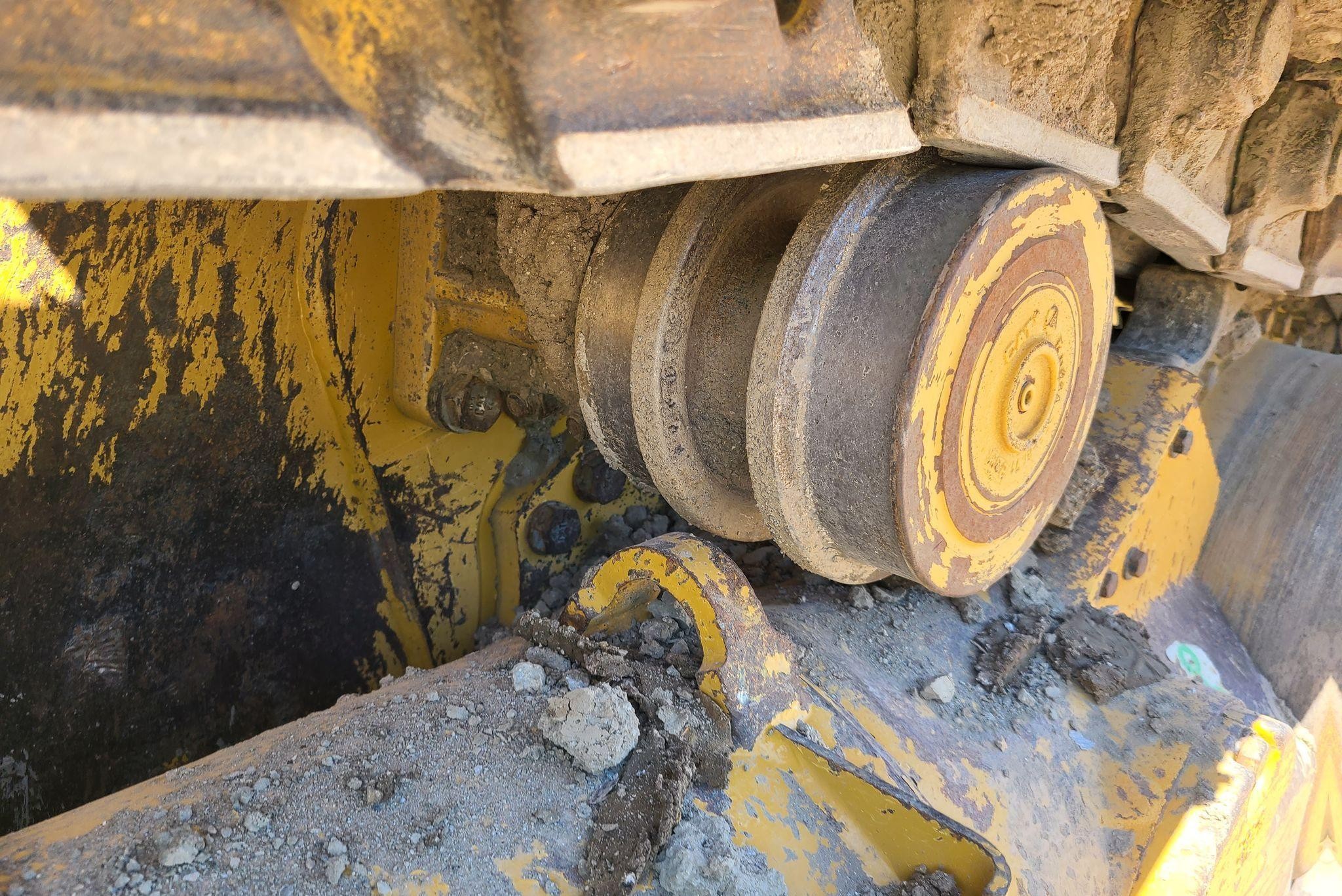gallery 2018 Caterpillar 963K track loader
