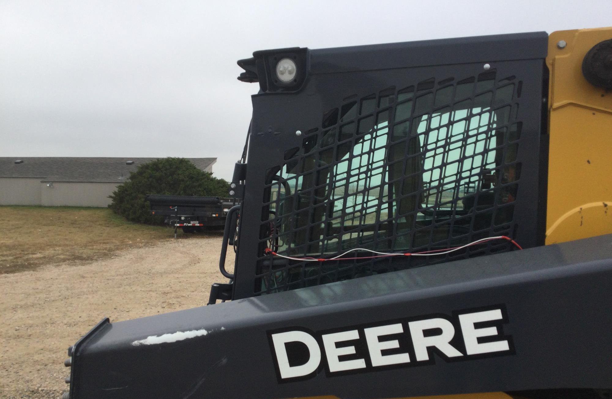 gallery 2018 John Deere 331G Skid Steer