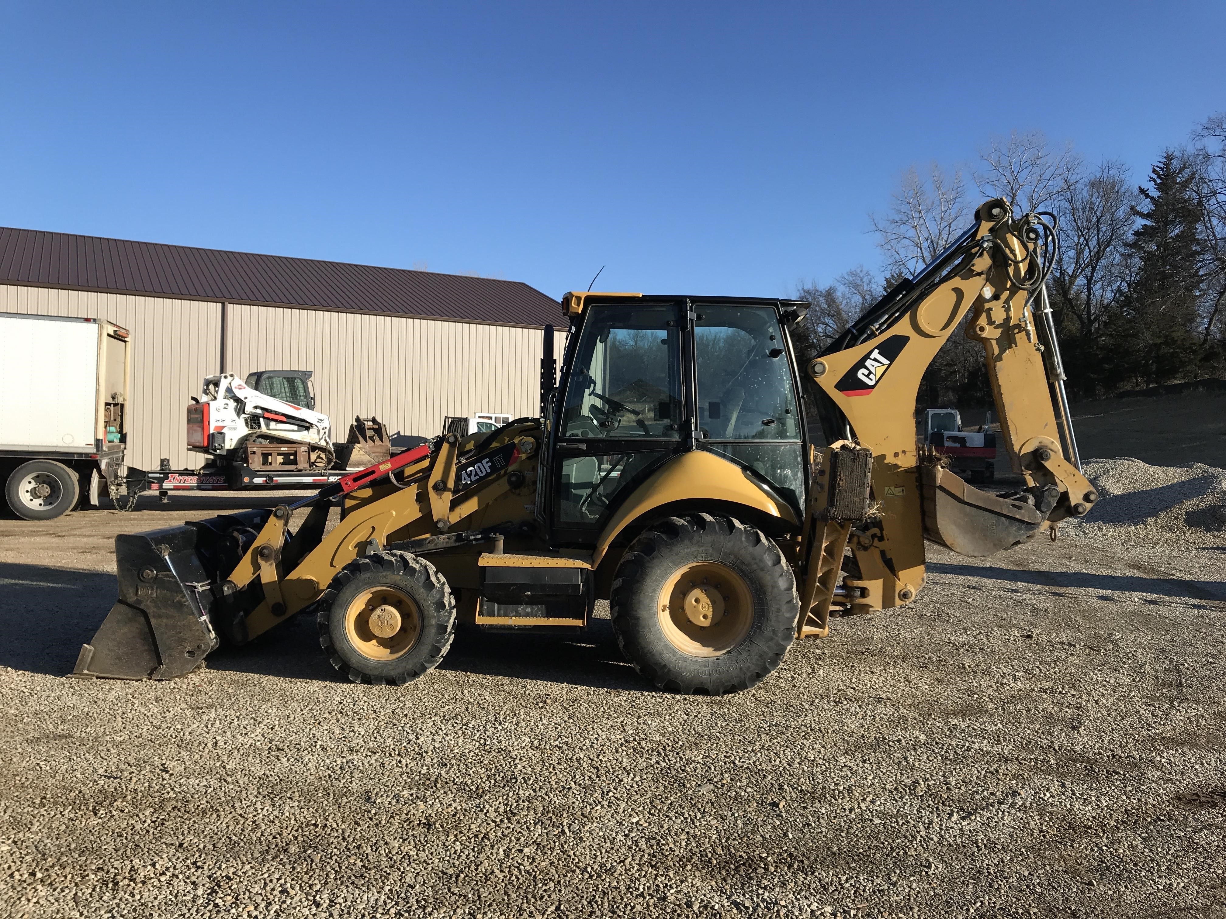 gallery 2013 Caterpillar 420F IT 4x4 Loader Backhoe