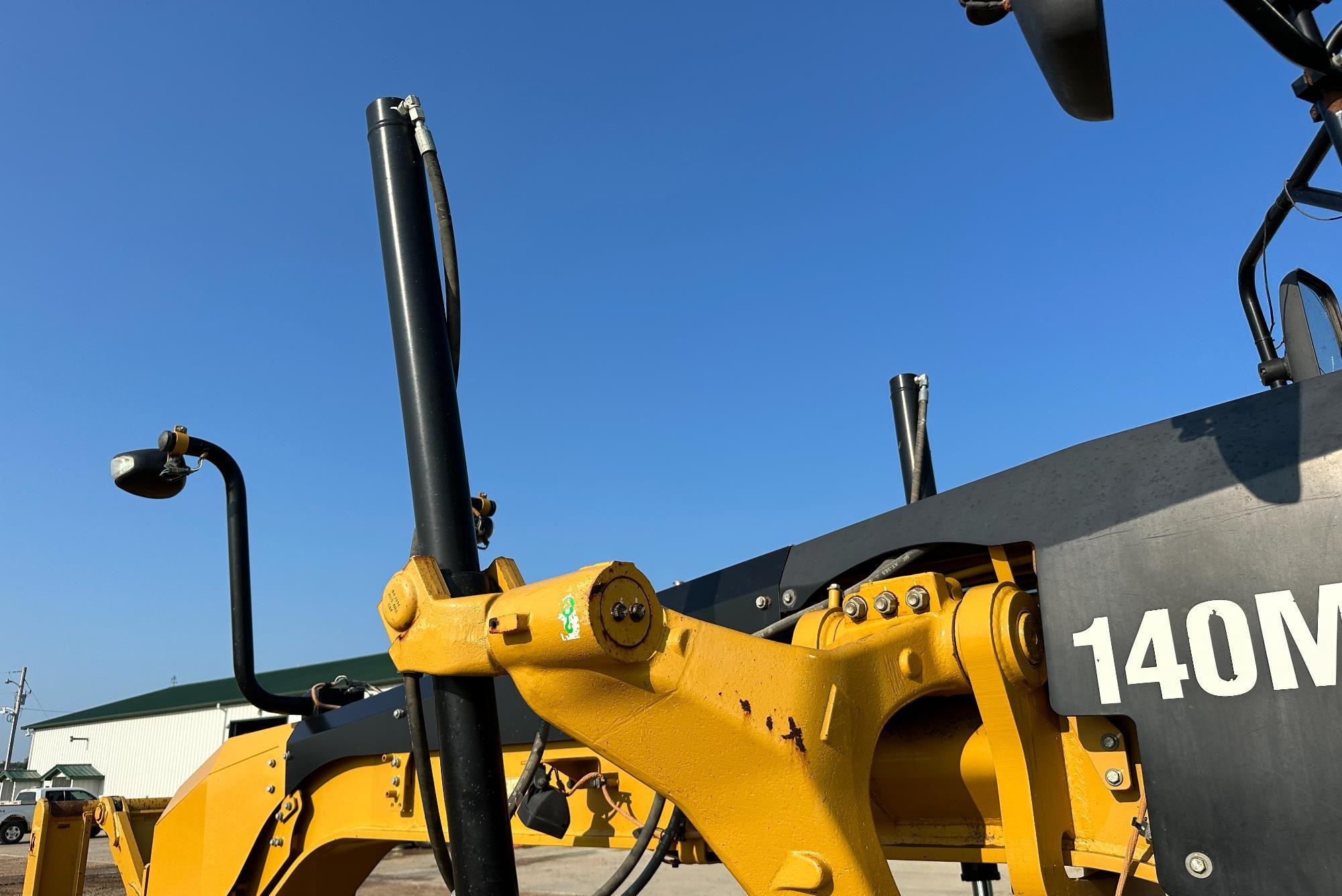 gallery 2014 Caterpillar 140M2 VHP Plus Motor Grader