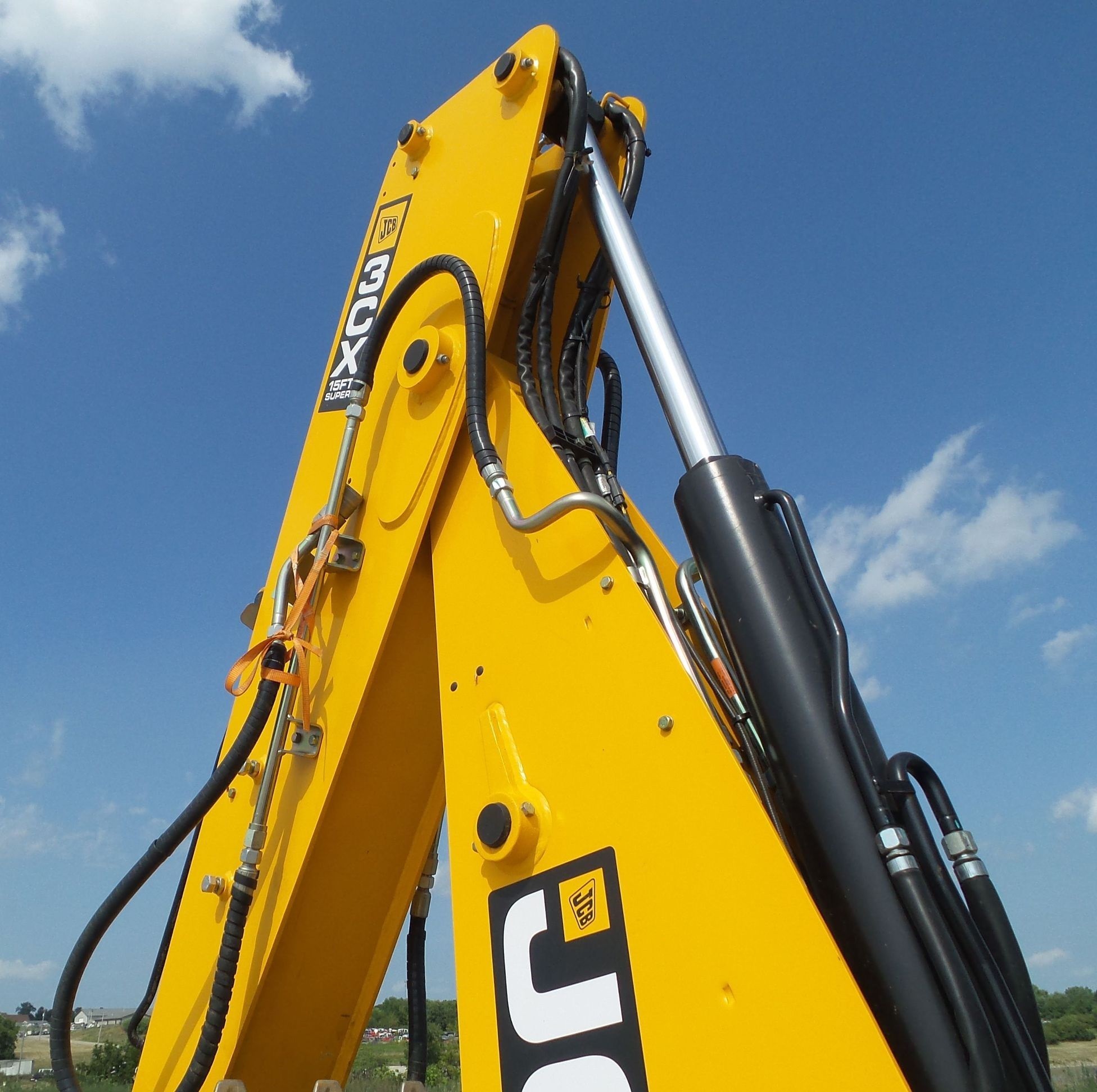 gallery 2016 JCB 3CX-15 backhoe