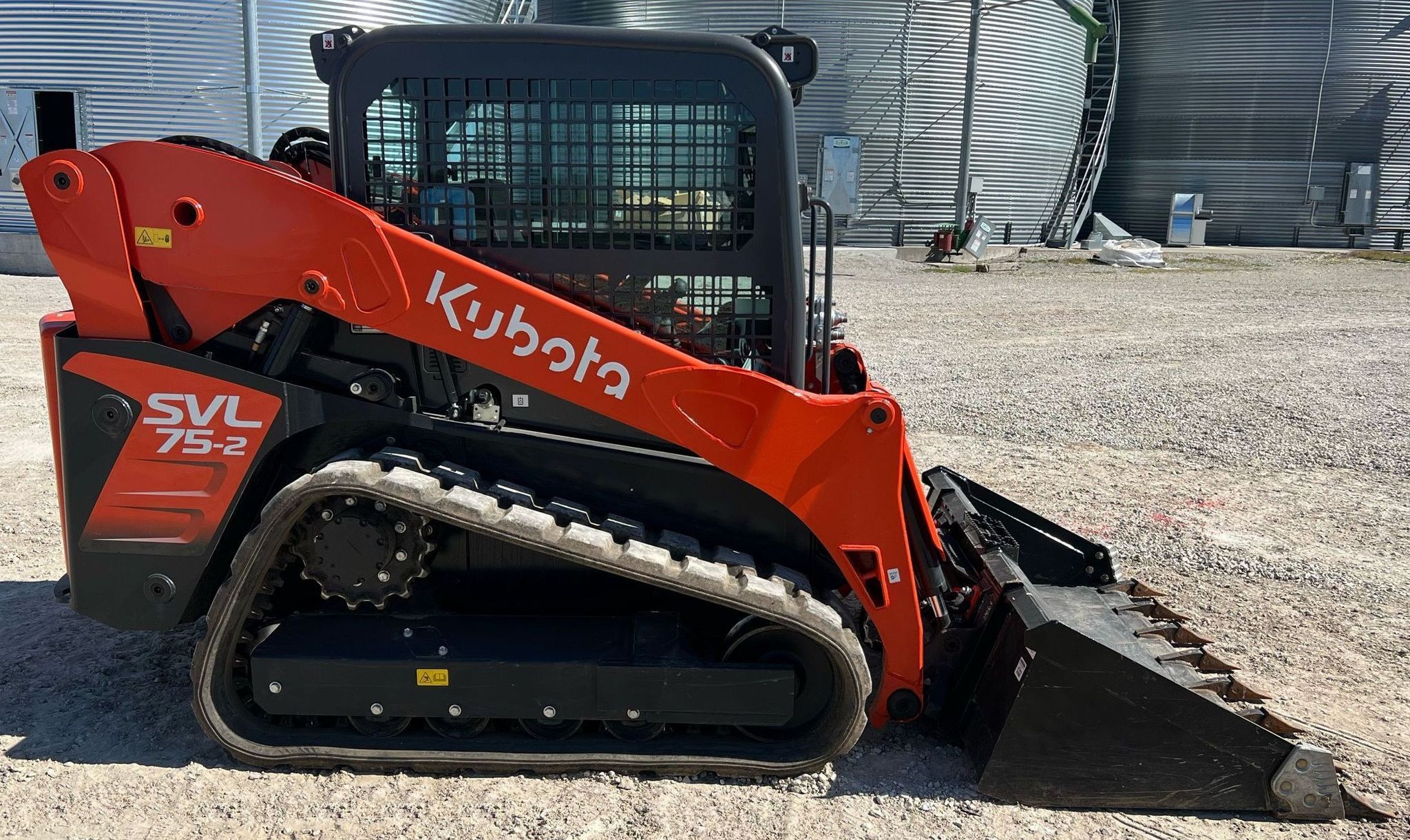 gallery 2022 Kubota SVL75-2 tracked skid steer loader