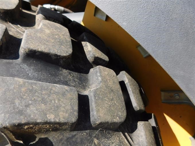 gallery 2014 John Deere 524K High Lift Wheel Loader