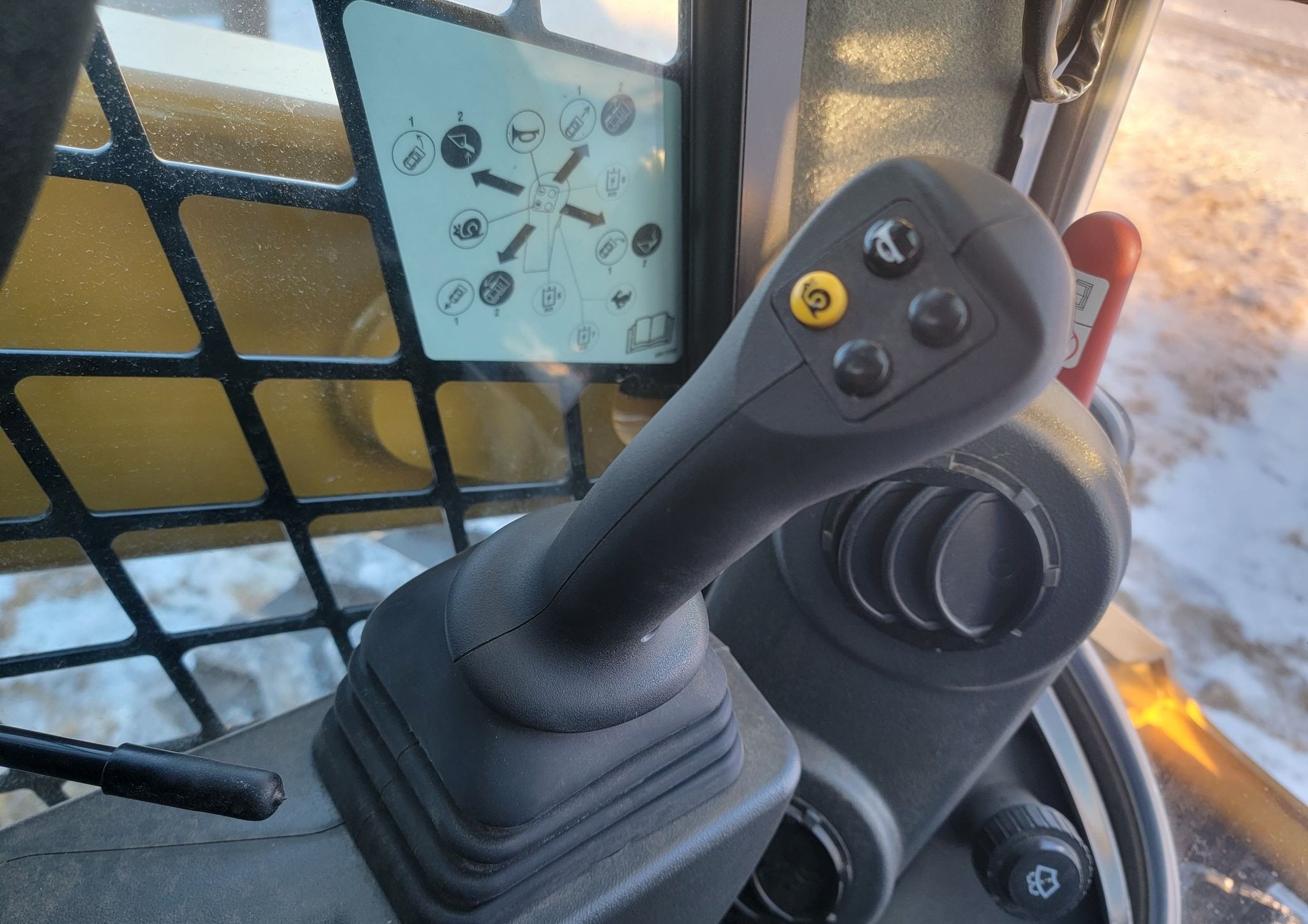 gallery 2021 Caterpillar 242D3 skid steer loader